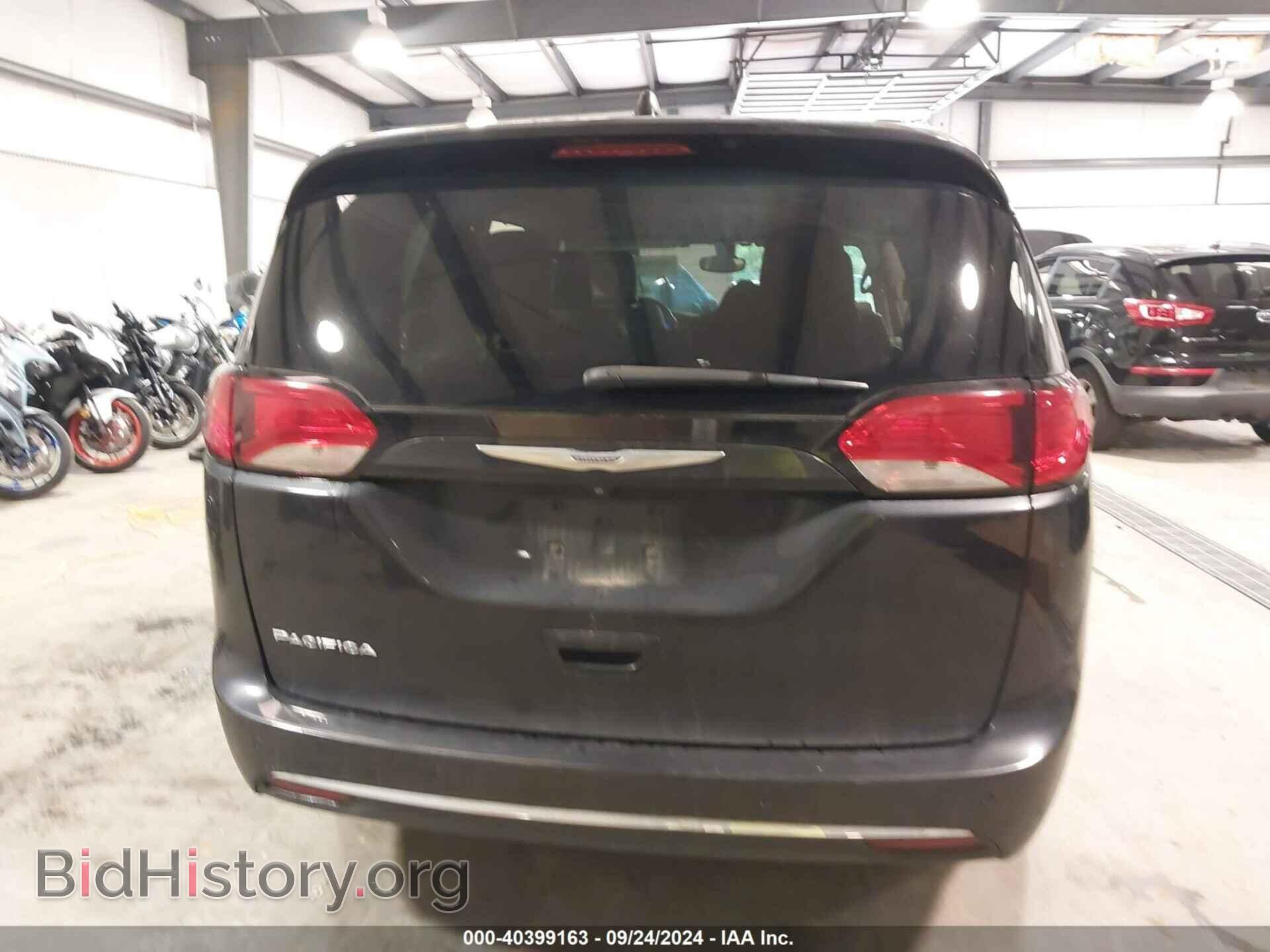 2017 CHRYSLER PACIFICA - VIN: 2C4RC1EG8HR634068 - Photo 17