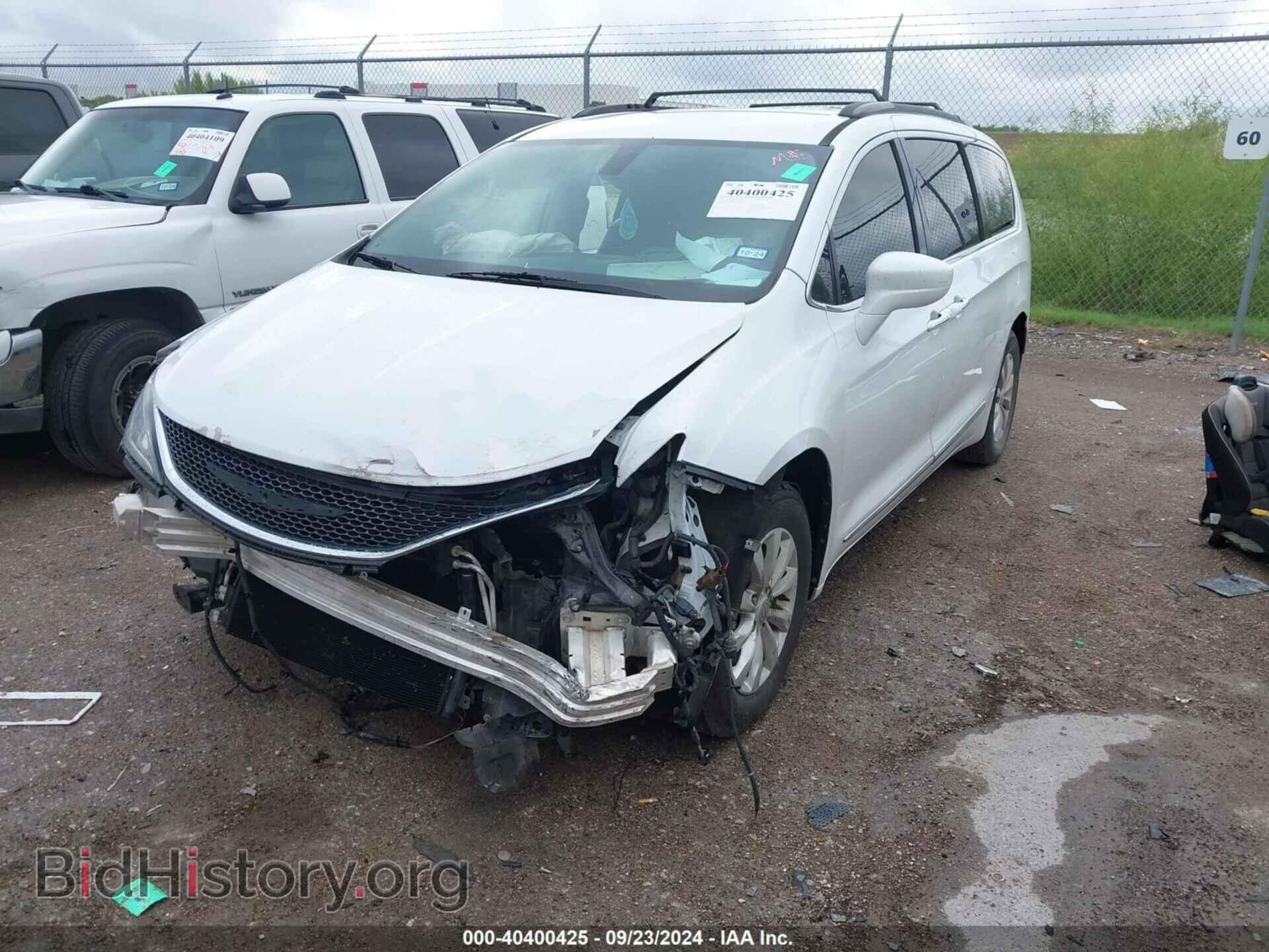 2017 CHRYSLER PACIFICA - VIN: 2C4RC1BG8HR702308 - Фото 2