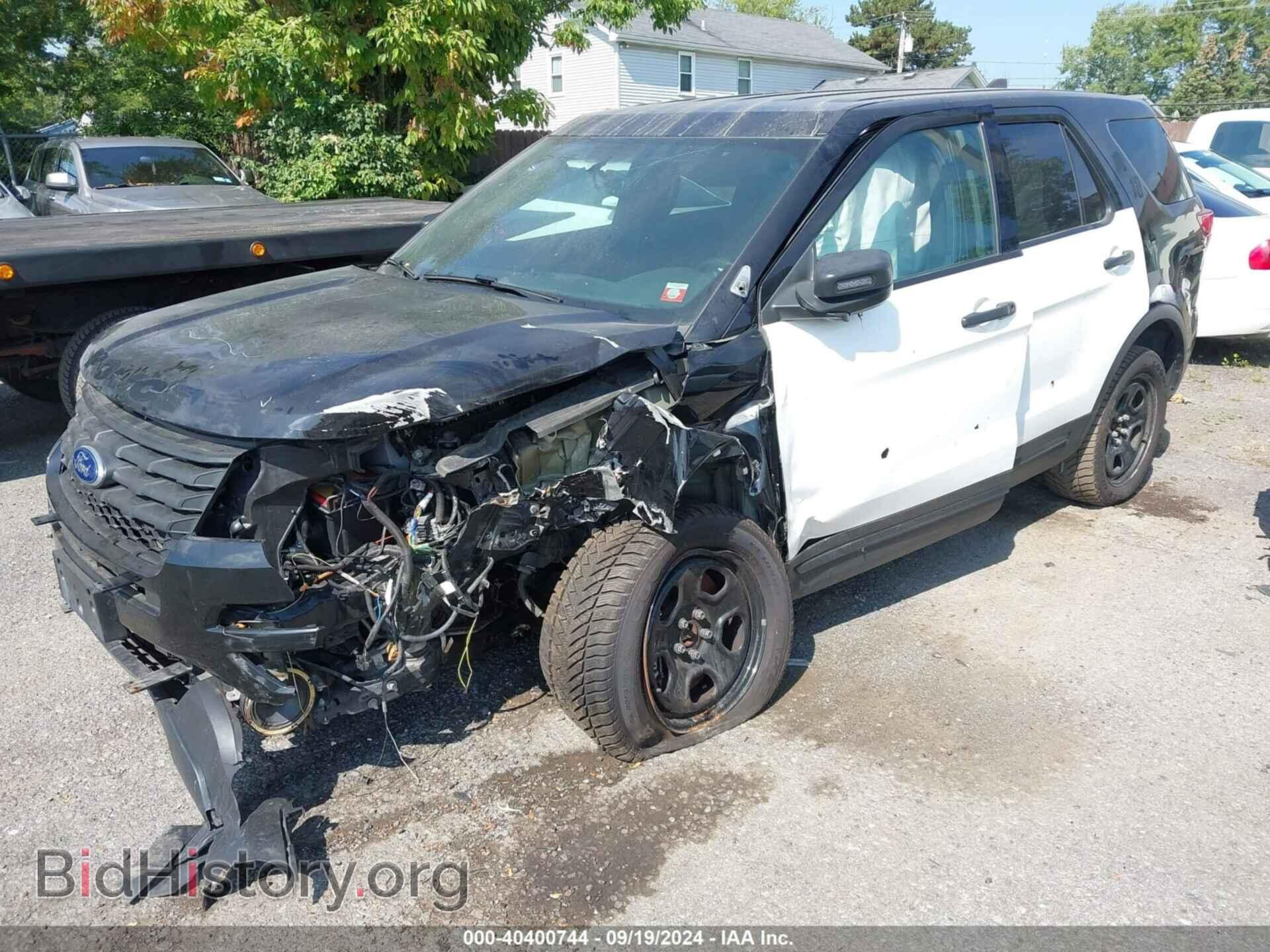 2018 FORD POLICE INTERCEPTOR UTILITY - VIN: 1FM5K8AR0JGB12040 - Photo 2