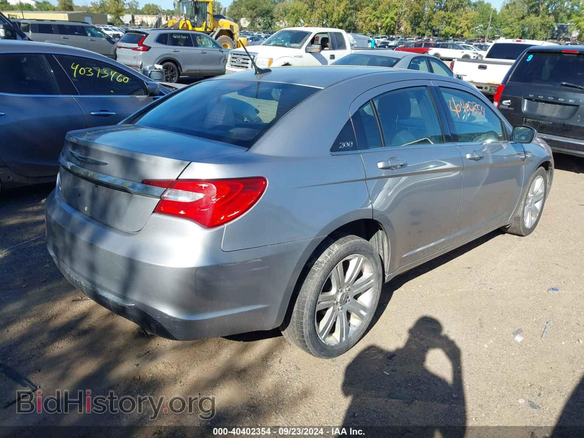 2013 CHRYSLER 200 - VIN: 1C3CCBAB0DN706169 - Фото 4