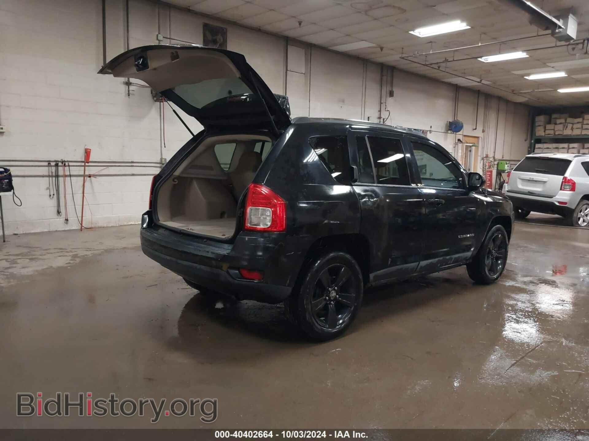 2011 JEEP COMPASS - VIN: 1J4NT1FBXBD162137 - Photo 4