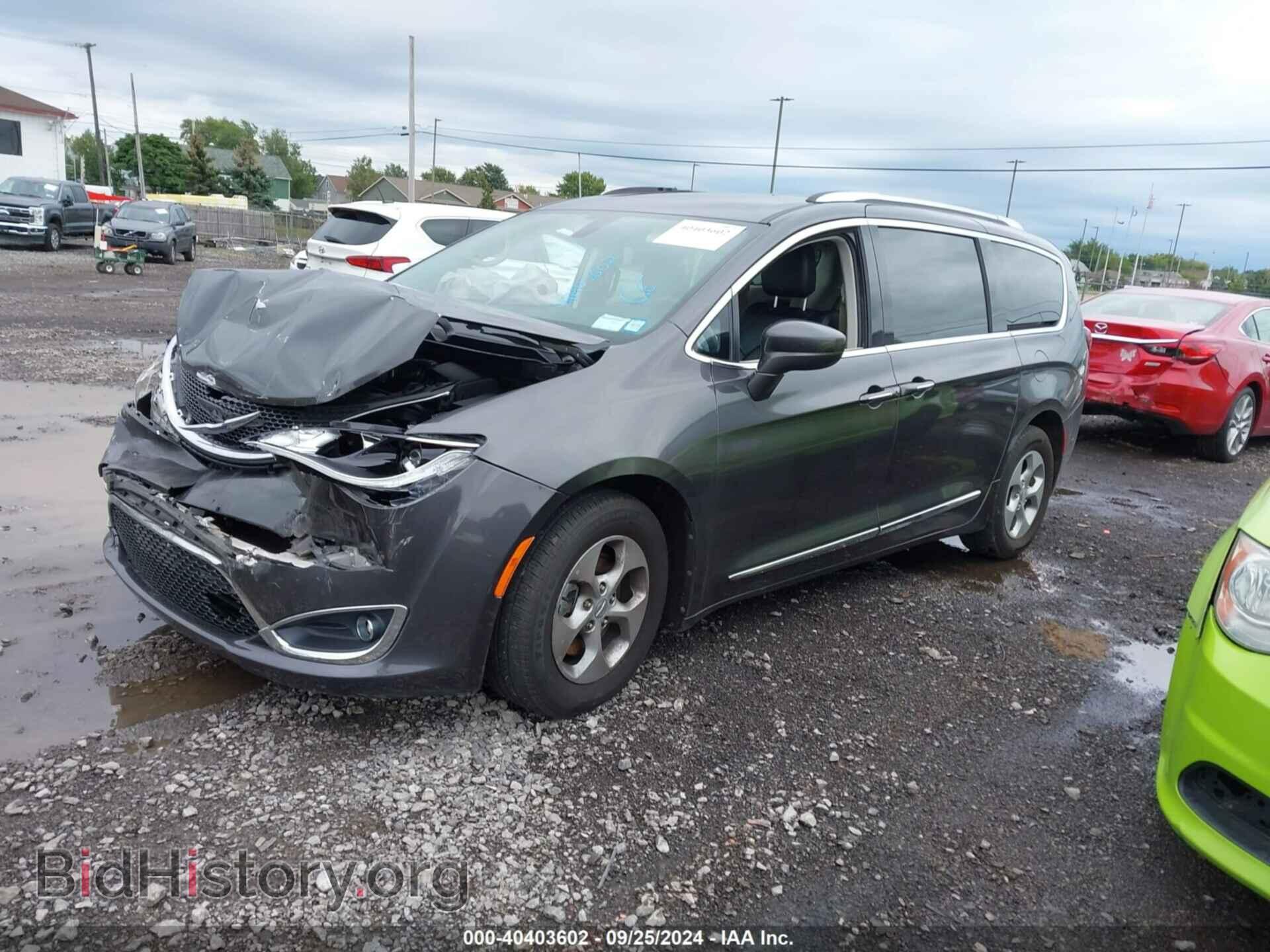2017 CHRYSLER PACIFICA - VIN: 2C4RC1EG3HR515988 - Photo 2