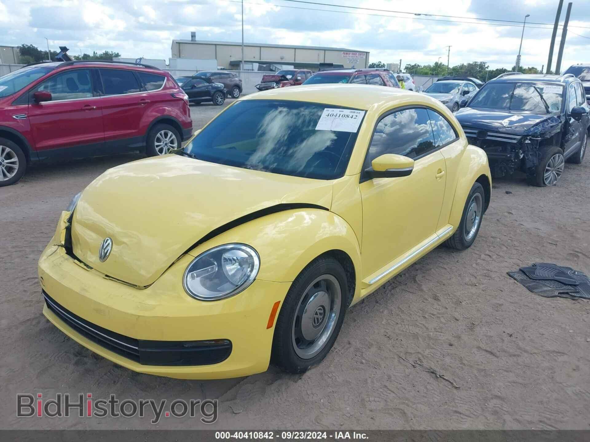 2012 VOLKSWAGEN BEETLE - VIN: 3VWJP7AT2CM640596 - Фото 2