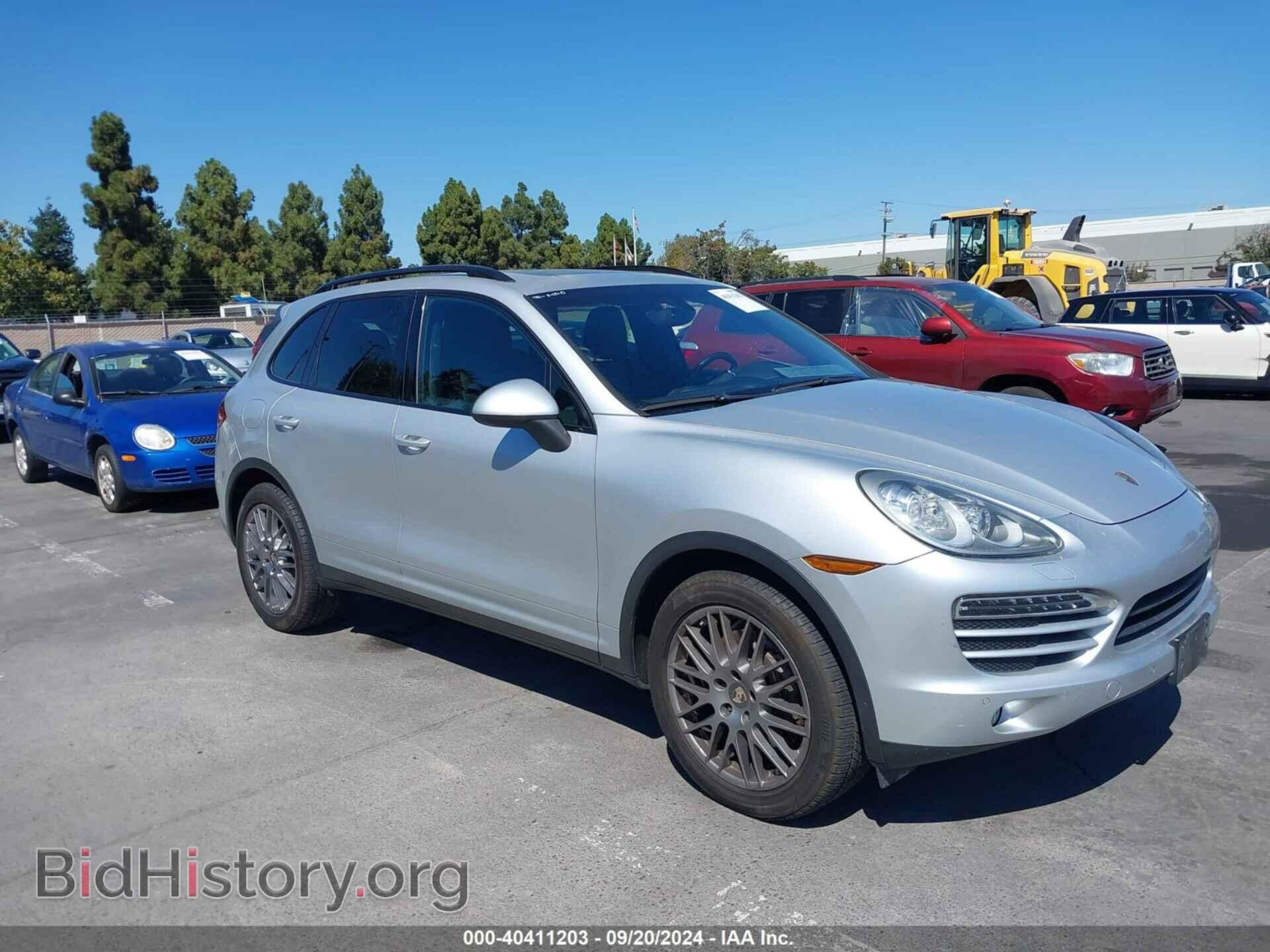 Photo WP1AA2A2XCLA06273 - PORSCHE CAYENNE 2012