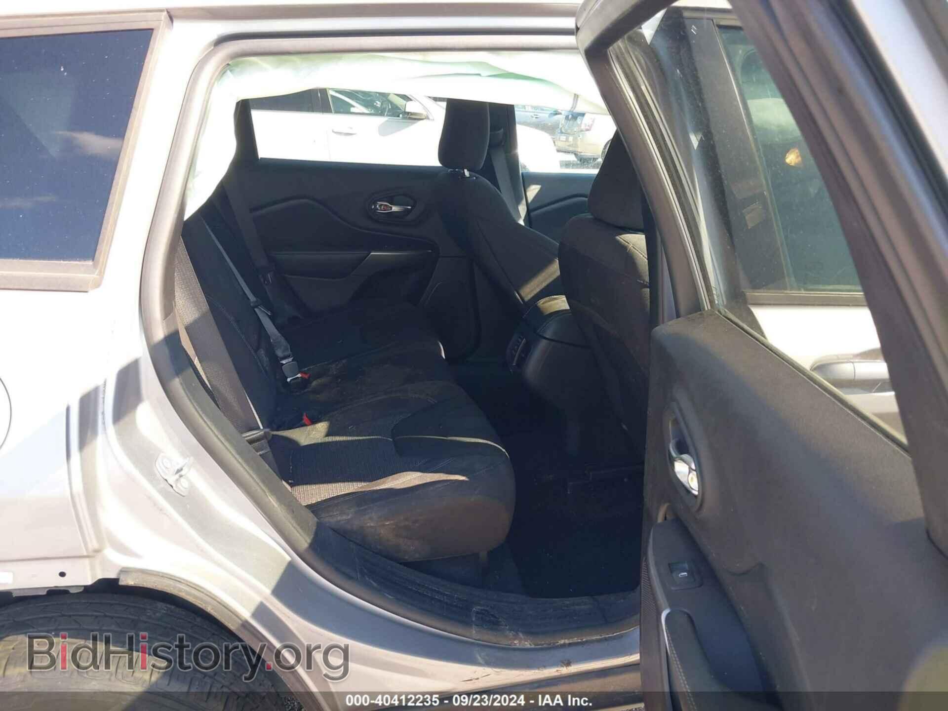 2020 JEEP CHEROKEE - VIN: 1C4PJLCB6LD657232 - Фото 8