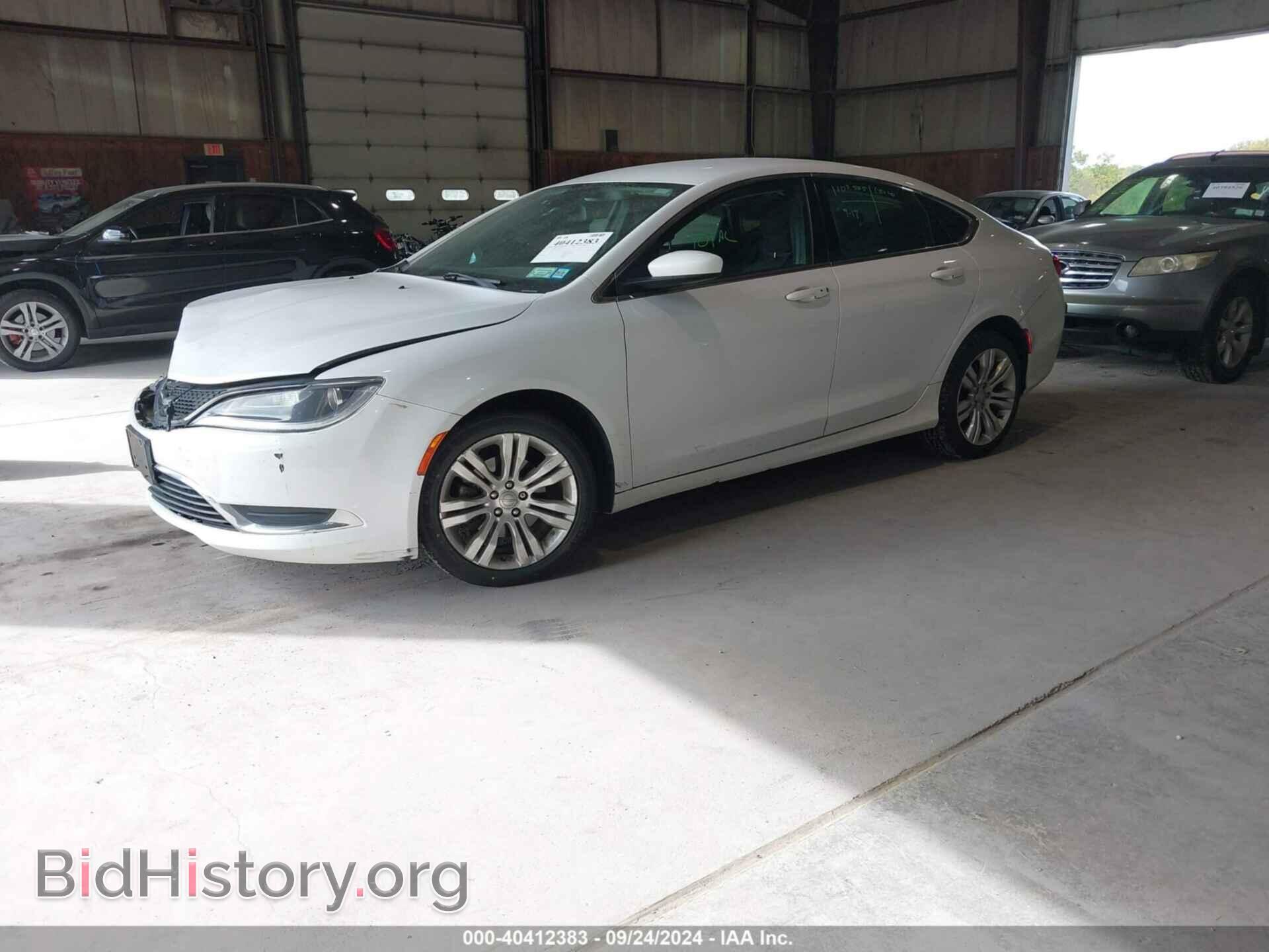 2015 CHRYSLER 200 - VIN: 1C3CCCABXFN582422 - Фото 2
