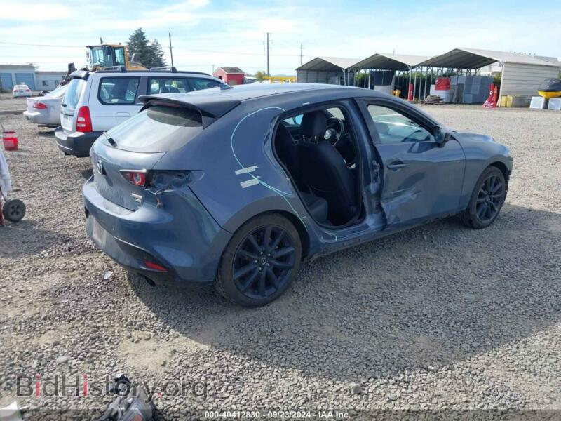 2021 Mazda MAZDA3 (VIN JM1BPBNY3M1332772) — photo 4 of 18