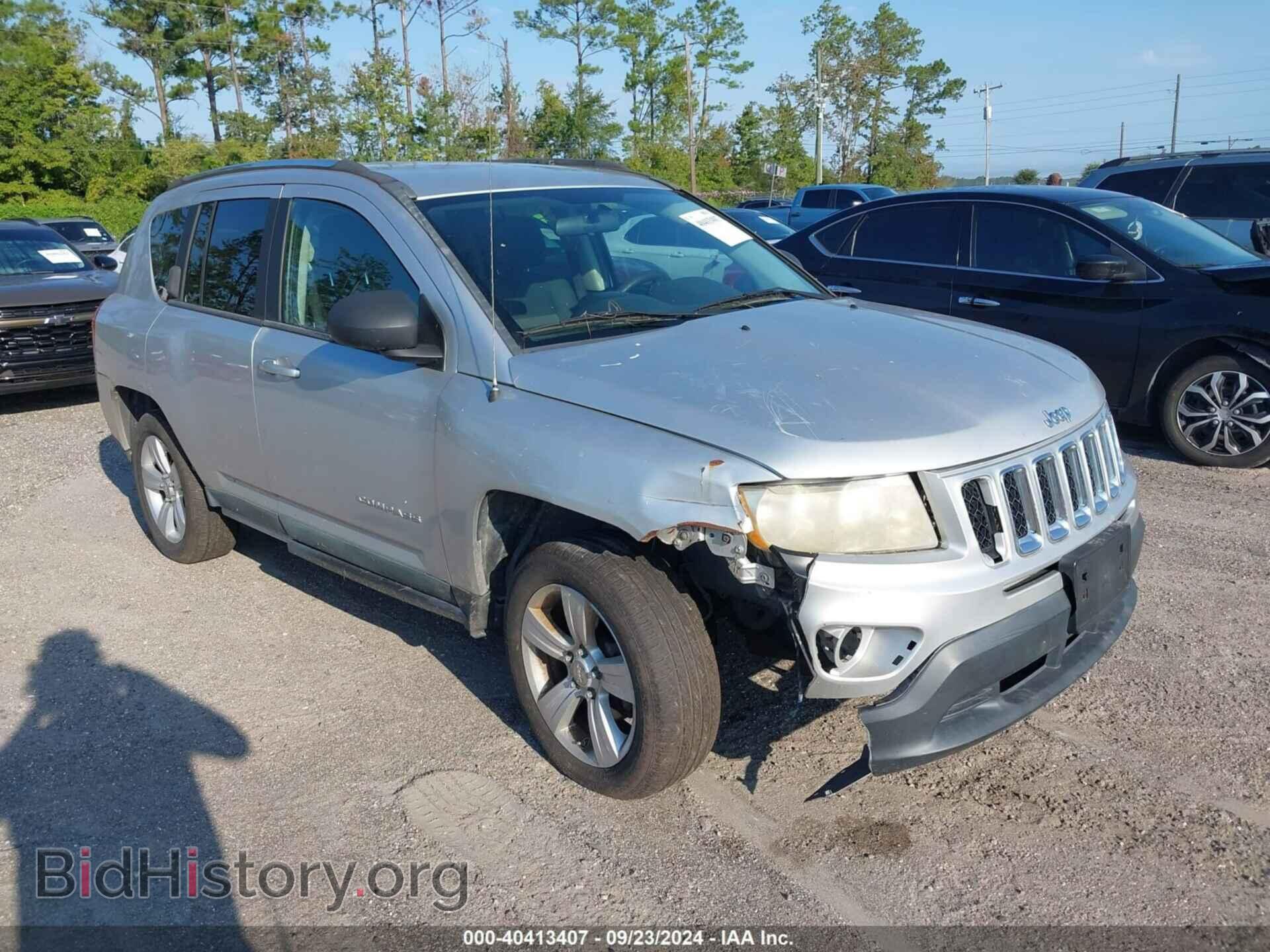 Photo 1J4NF1FB5BD234739 - JEEP COMPASS 2011