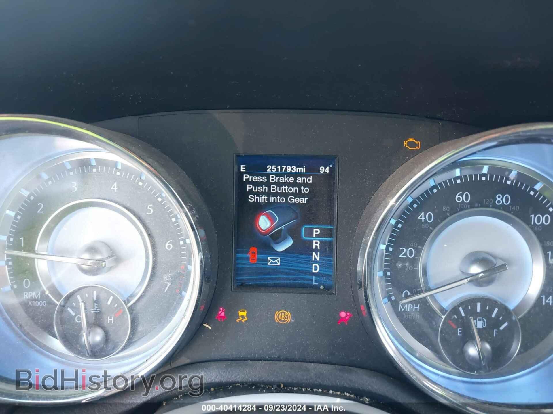 2012 CHRYSLER 300 - VIN: 2C3CCACG2CH234440 - Фото 7