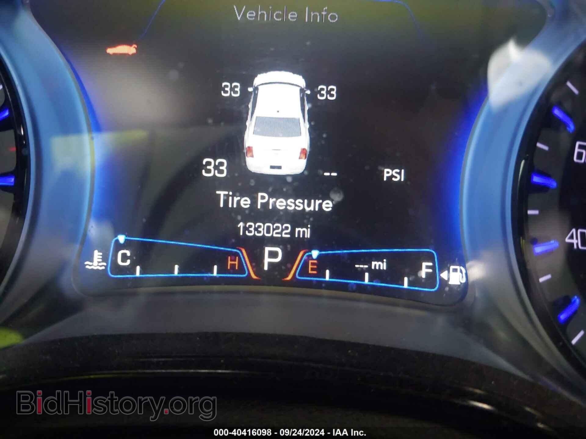 2017 CHRYSLER 300 - VIN: 2C3CCAGG7HH605688 - Фото 15