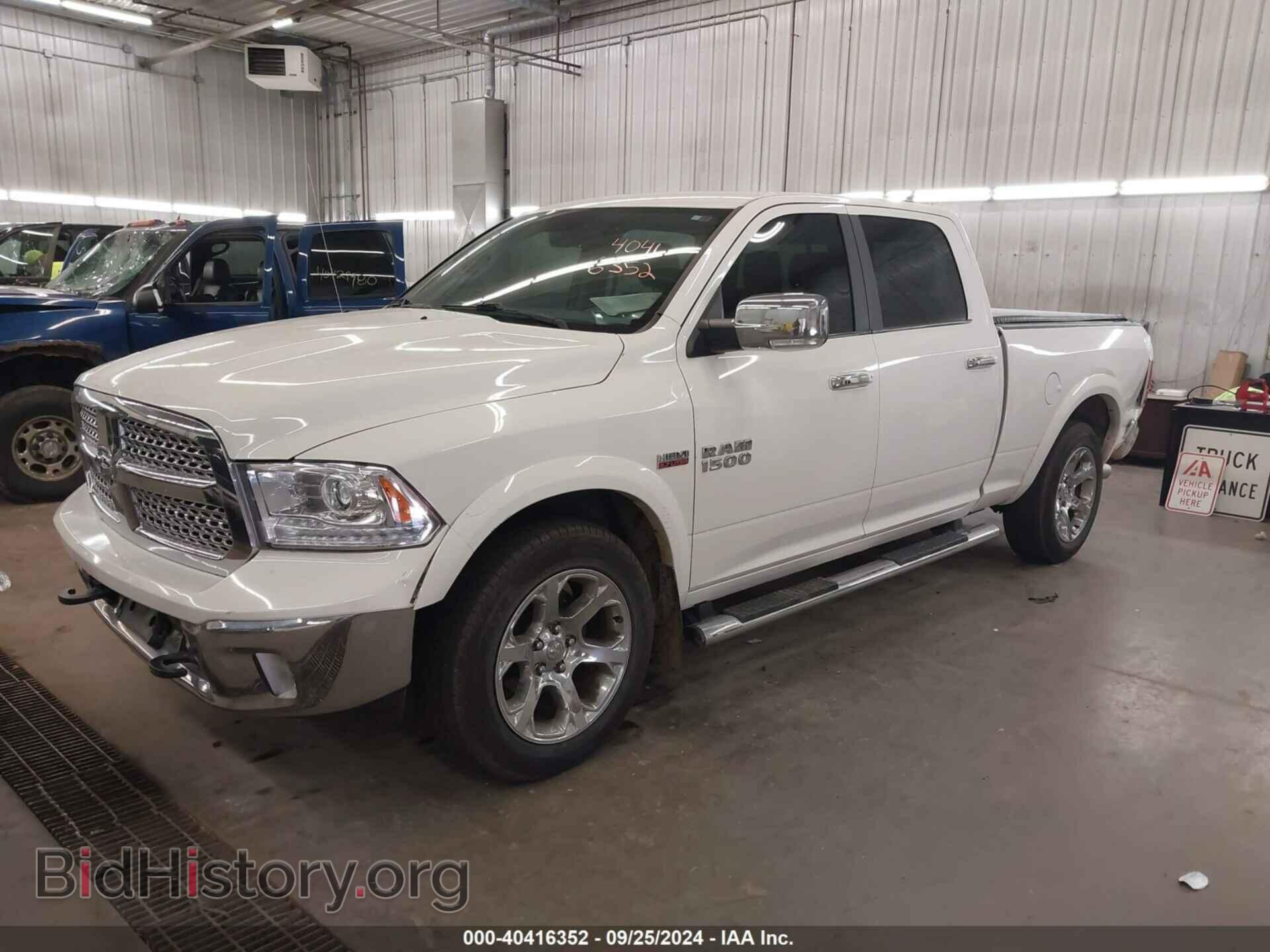 2017 RAM 1500 - VIN: 1C6RR7VT6HS720385 - Фото 2