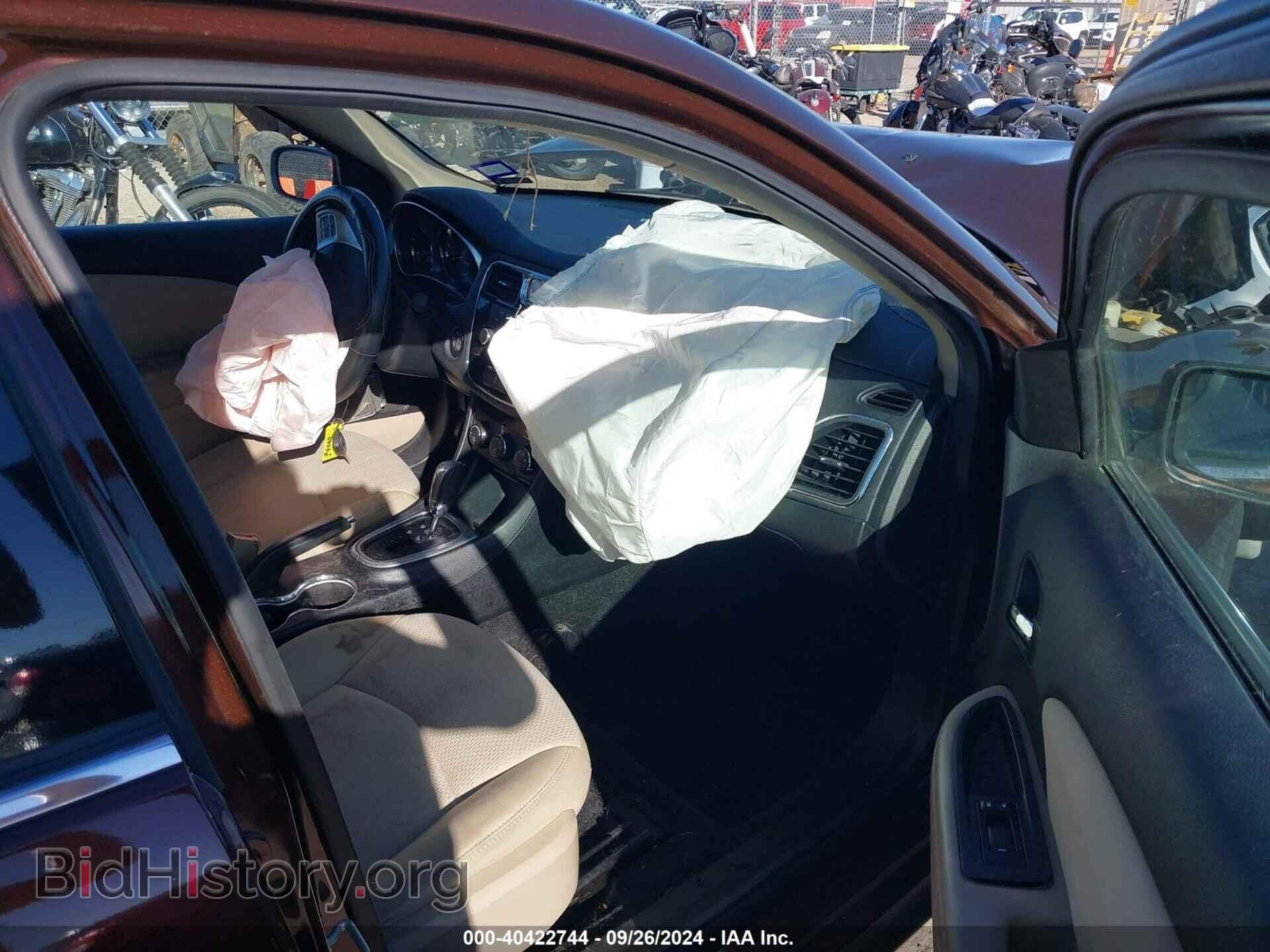 2012 CHRYSLER 200 - VIN: 1C3CCBBB6CN302869 - Фото 5