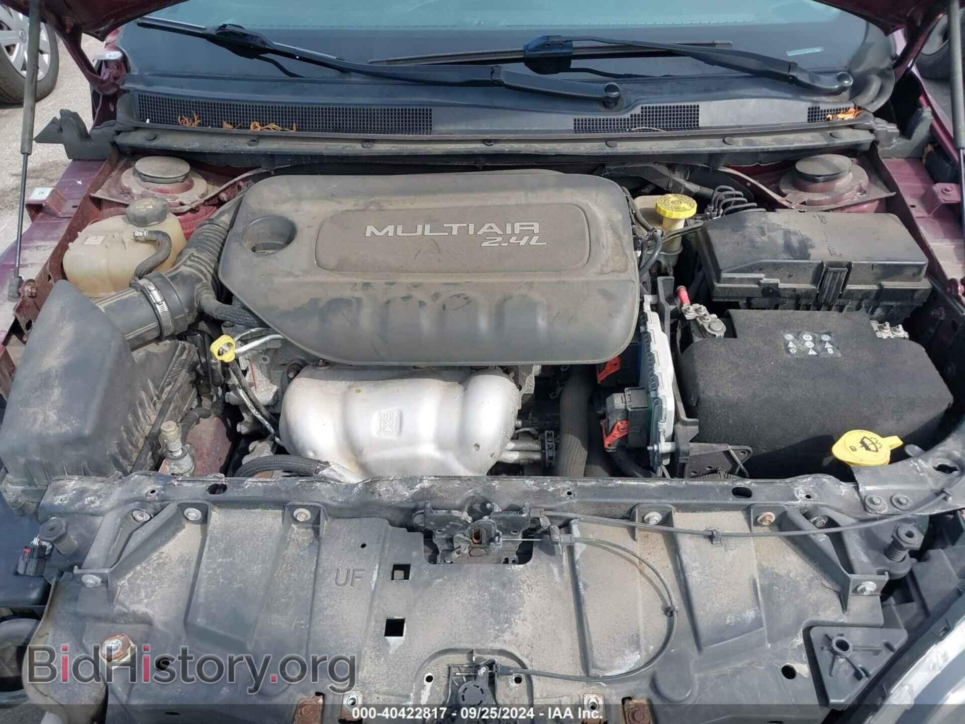 2016 CHRYSLER 200 - VIN: 1C3CCCBB8GN147091 - Фото 10