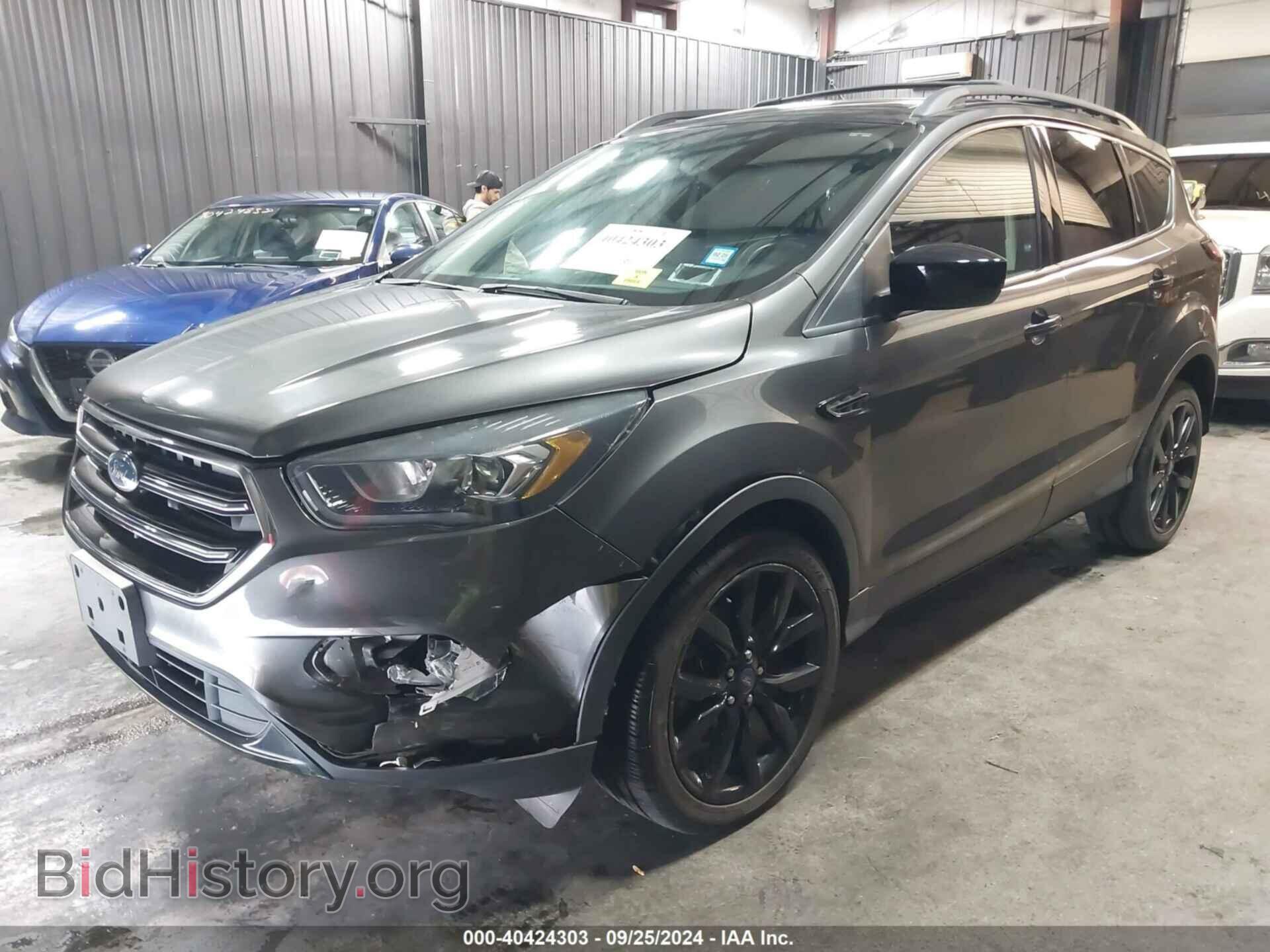 2017 FORD ESCAPE - VIN: 1FMCU9GD4HUB94160 - Фото 2