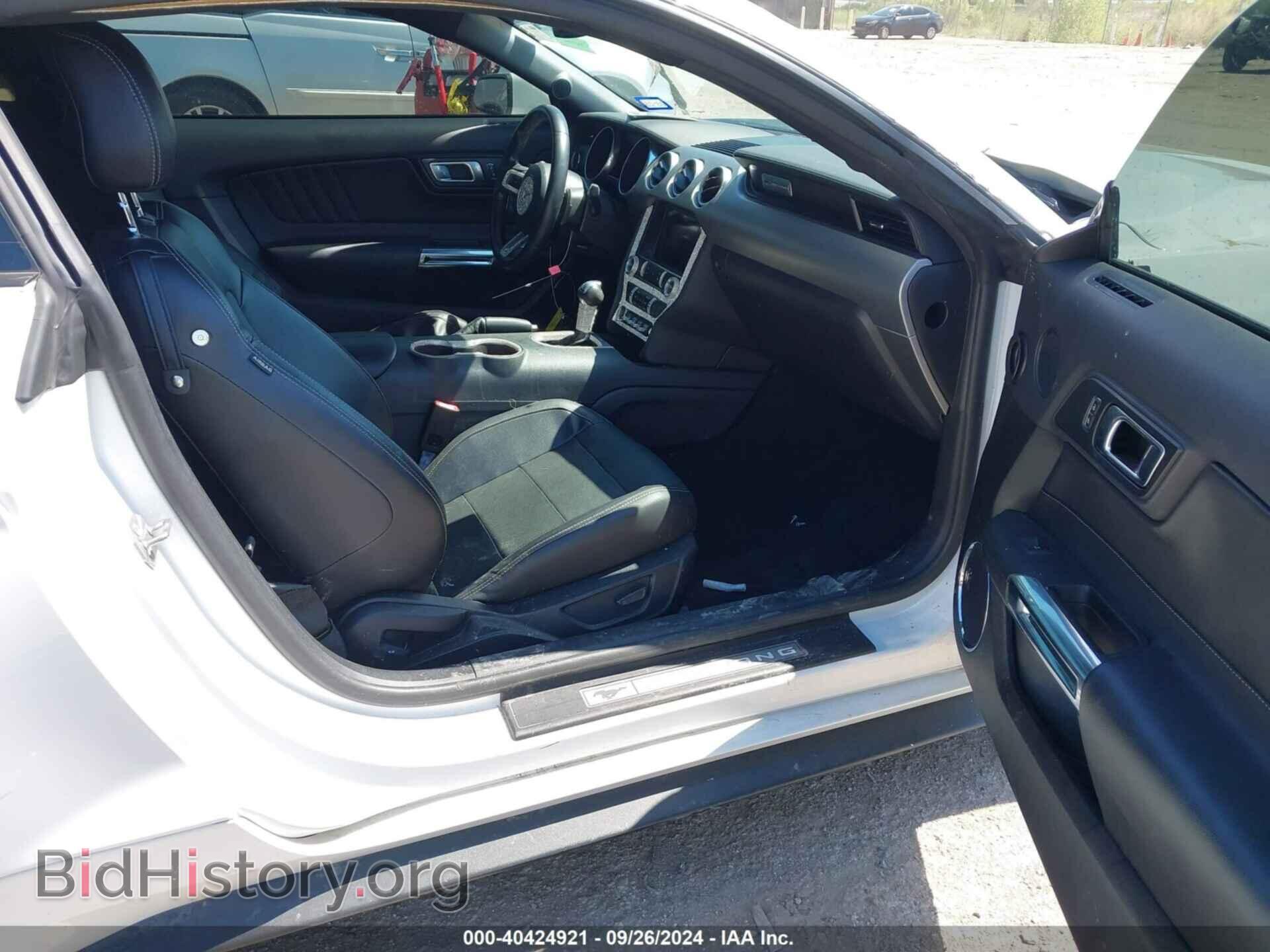 2022 FORD MUSTANG - VIN: 1FA6P8CF4N5105581 - Фото 5