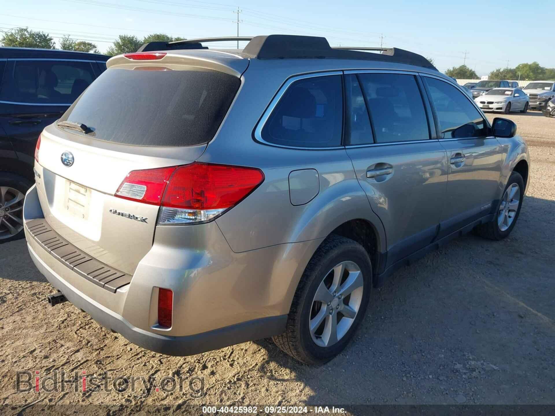 2014 SUBARU OUTBACK - VIN: 4S4BRCAC4E3225242 - Фото 4