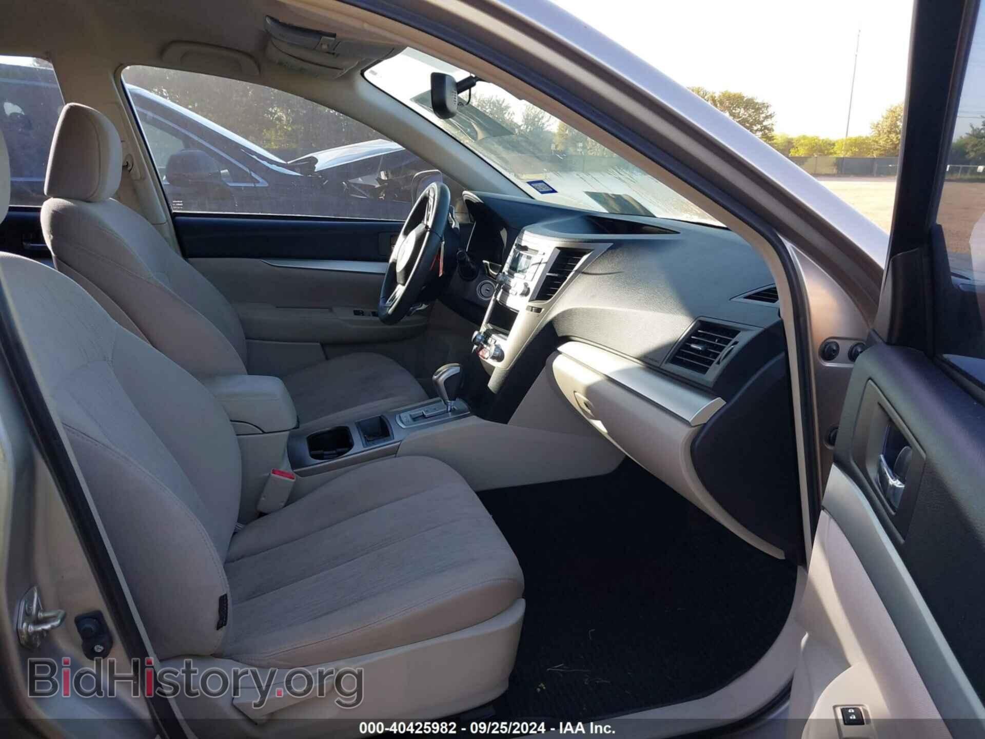 2014 SUBARU OUTBACK - VIN: 4S4BRCAC4E3225242 - Фото 5