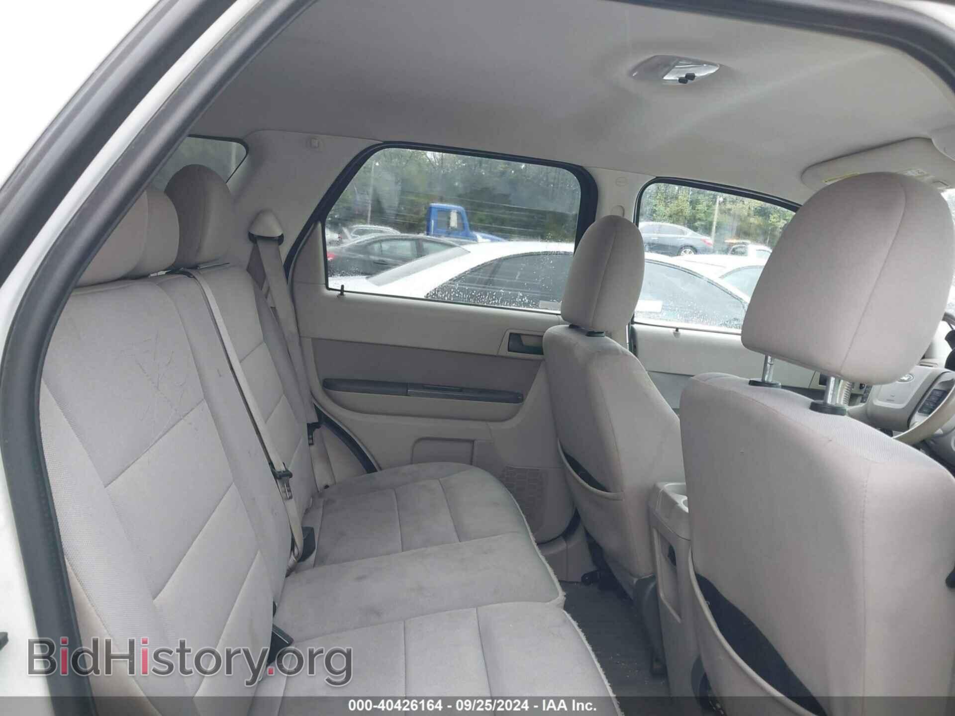 2011 FORD ESCAPE - VIN: 1FMCU9D70BKB54112 - Фото 8