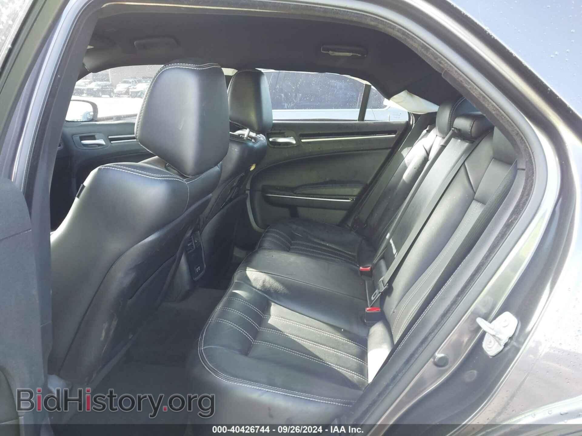2018 CHRYSLER 300 - VIN: 2C3CCAGG7JH267165 - Фото 8