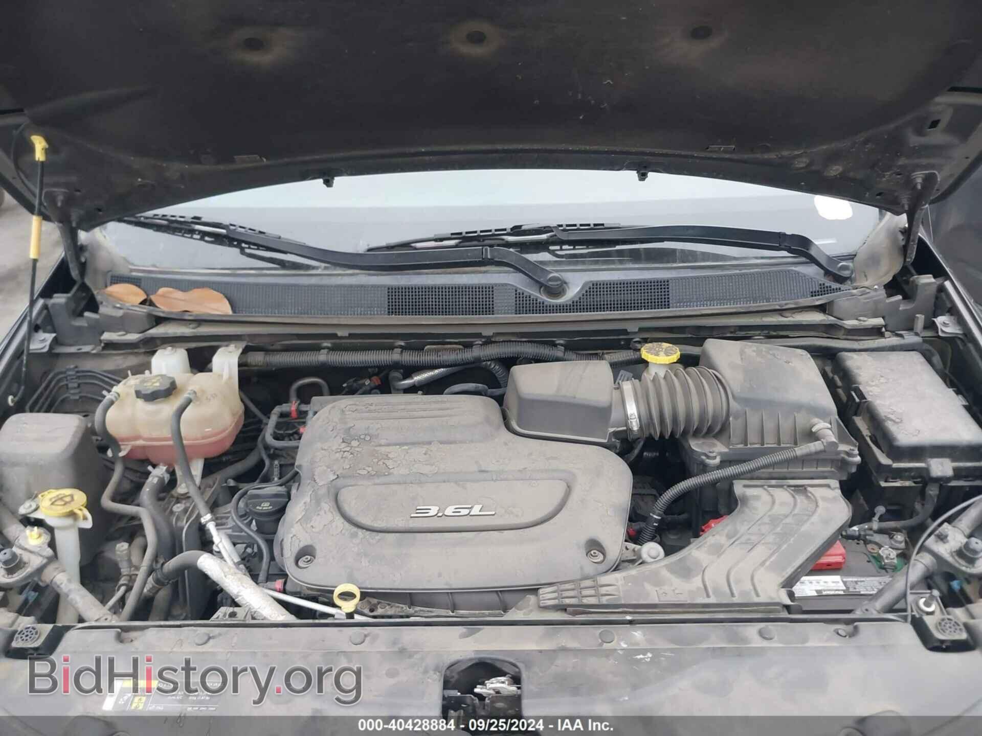 2018 CHRYSLER PACIFICA - VIN: 2C4RC1BG6JR120360 - Фото 10