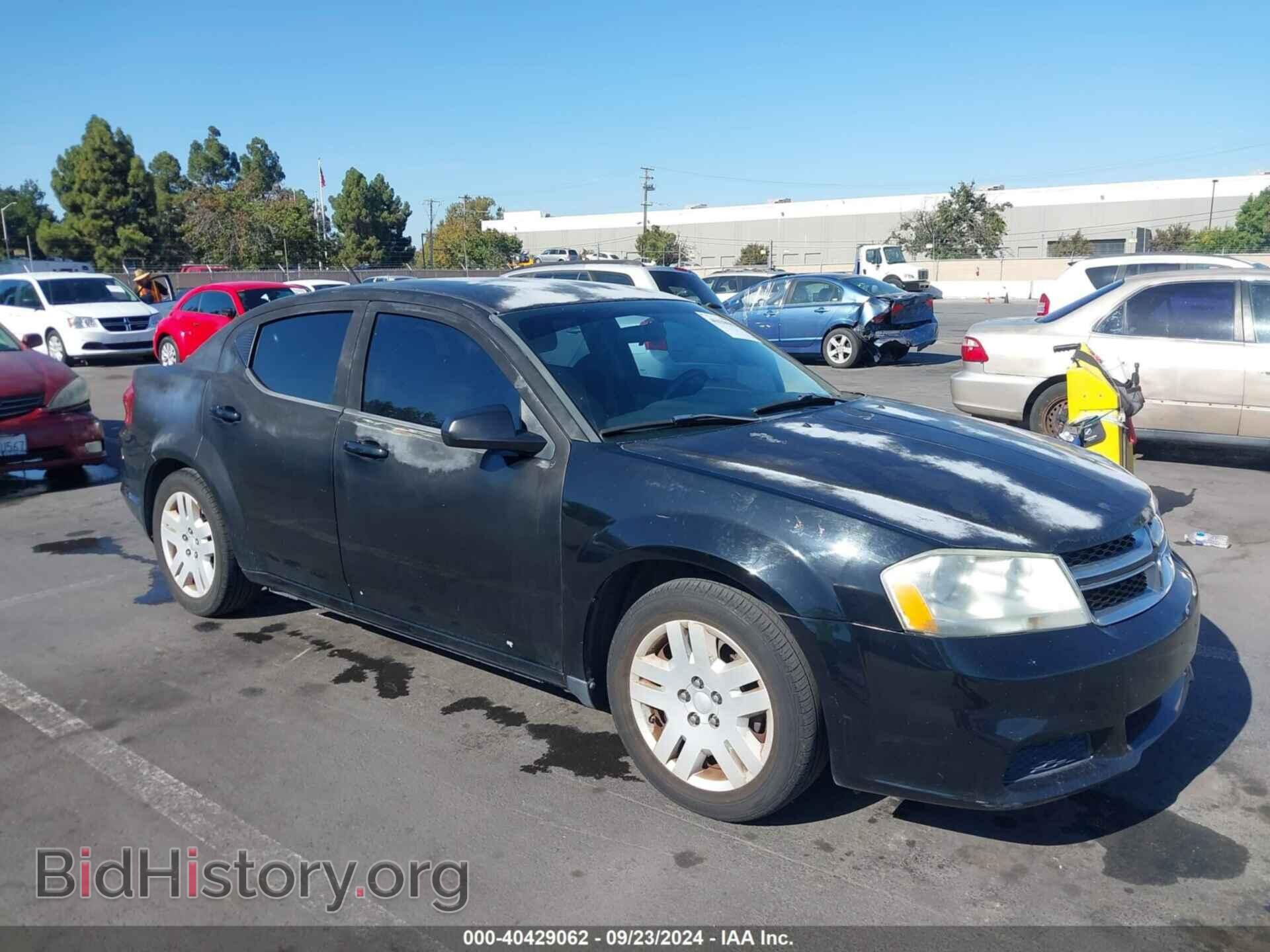 Photo 1B3BD4FB2BN545363 - DODGE AVENGER 2011