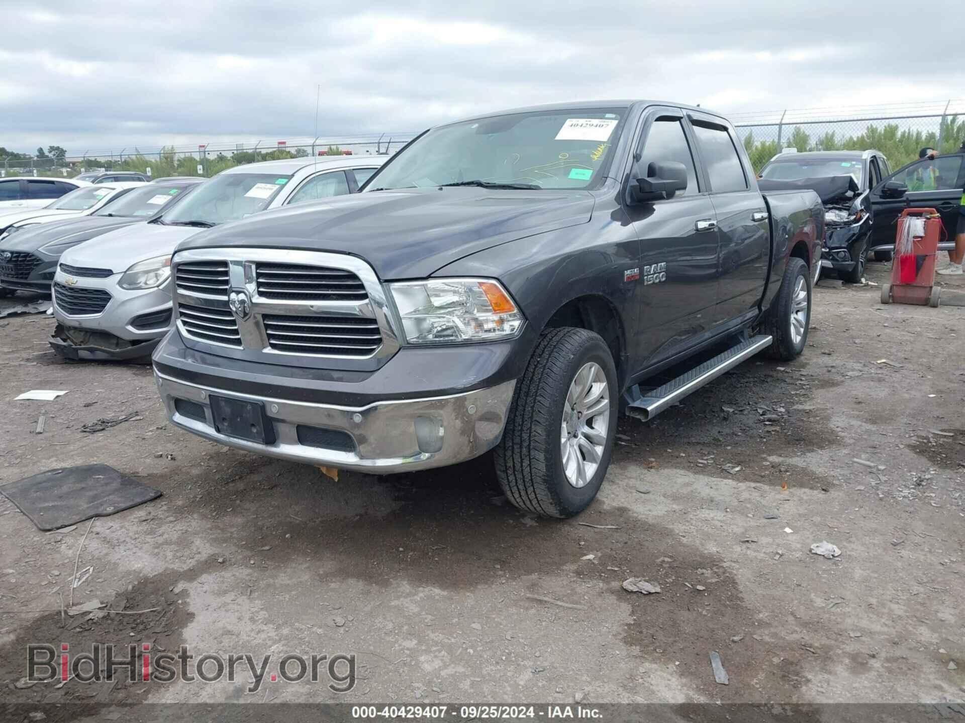 2017 RAM 1500 - VIN: 1C6RR7LT8HS659611 - Фото 2