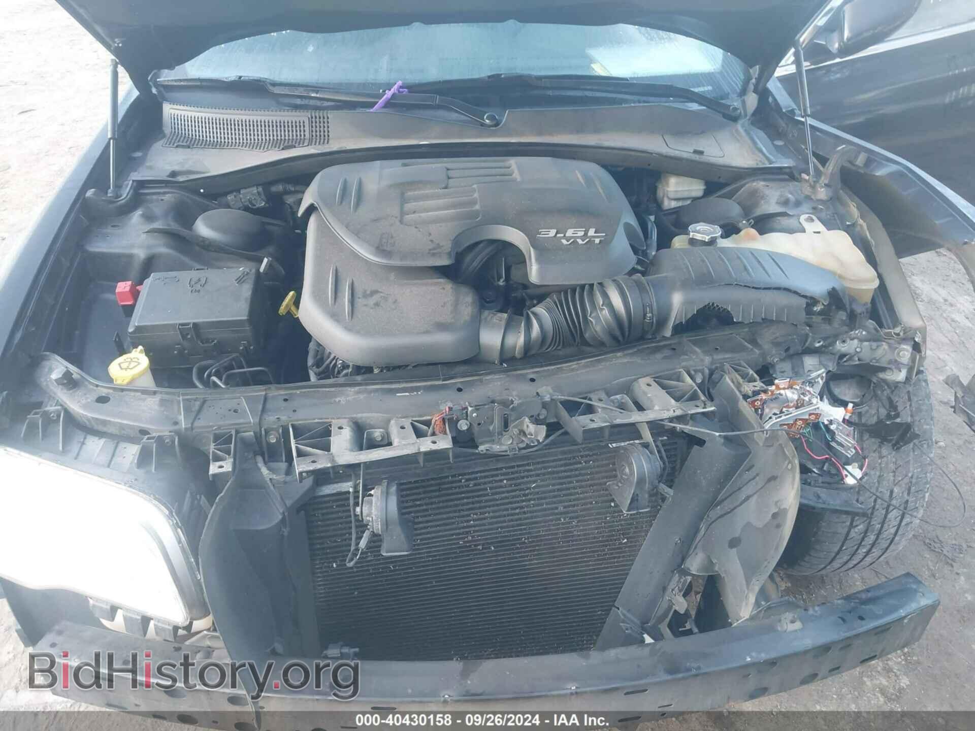 2013 CHRYSLER 300 - VIN: 2C3CCARGXDH564609 - Фото 10