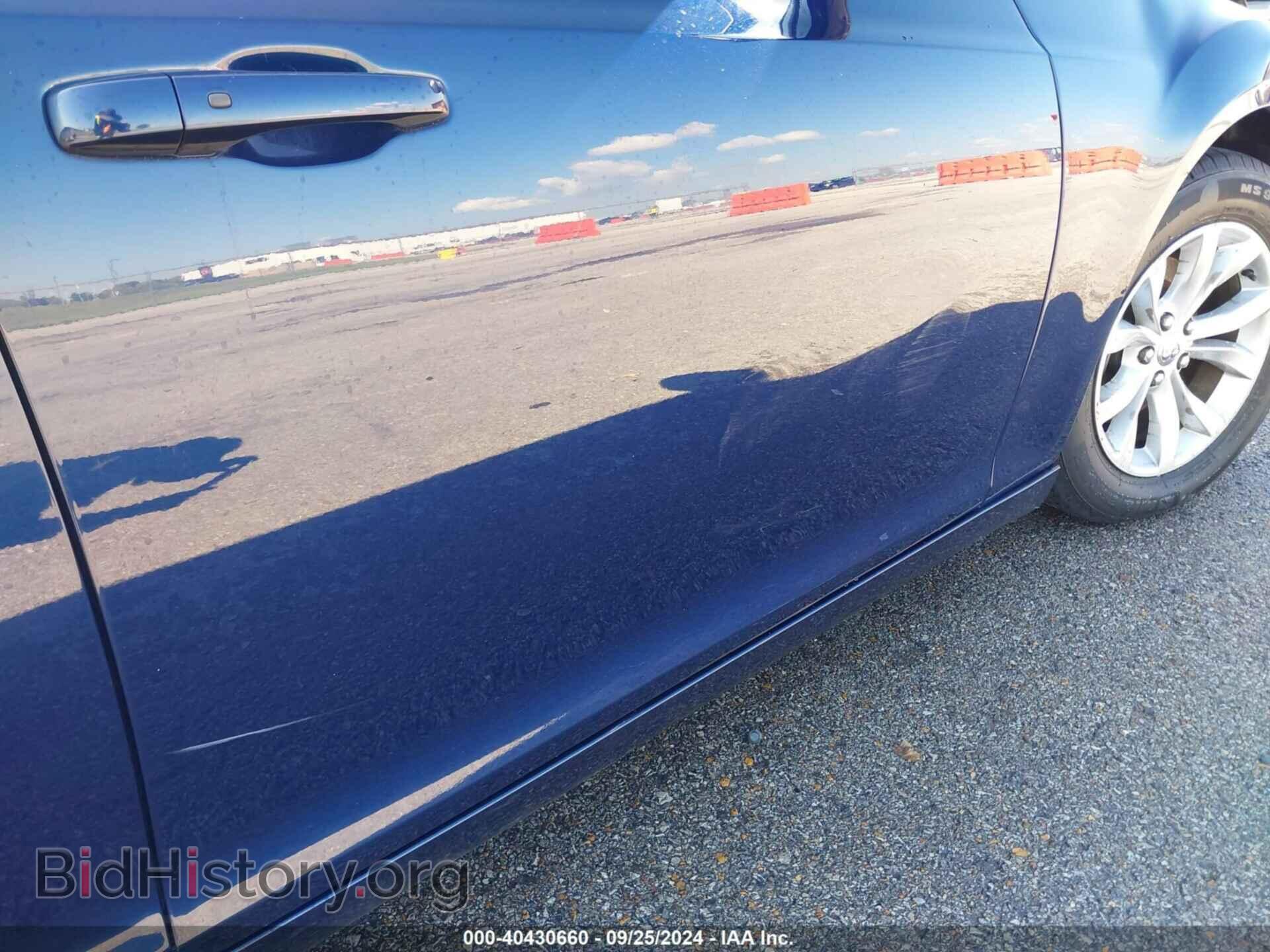 2015 CHRYSLER 300 - VIN: 2C3CCAAG2FH849920 - Фото 17