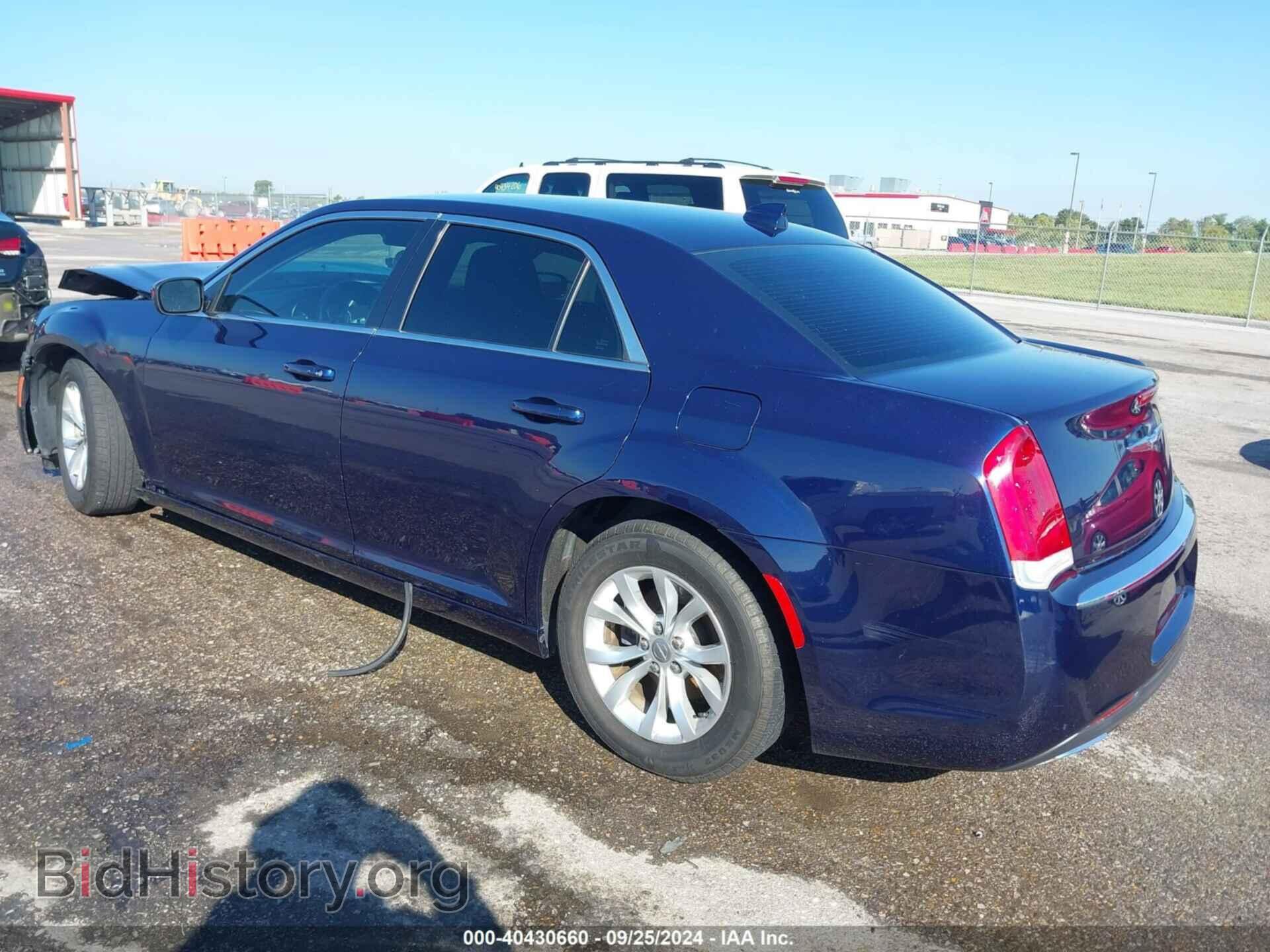 2015 CHRYSLER 300 - VIN: 2C3CCAAG2FH849920 - Фото 3