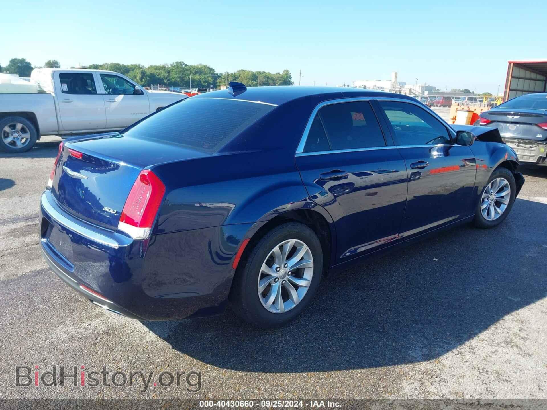 2015 CHRYSLER 300 - VIN: 2C3CCAAG2FH849920 - Фото 4