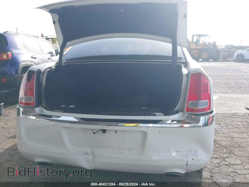 2014 Chrysler 300 (VIN 2C3CCAAG0EH180948) — фото 6 из 16
