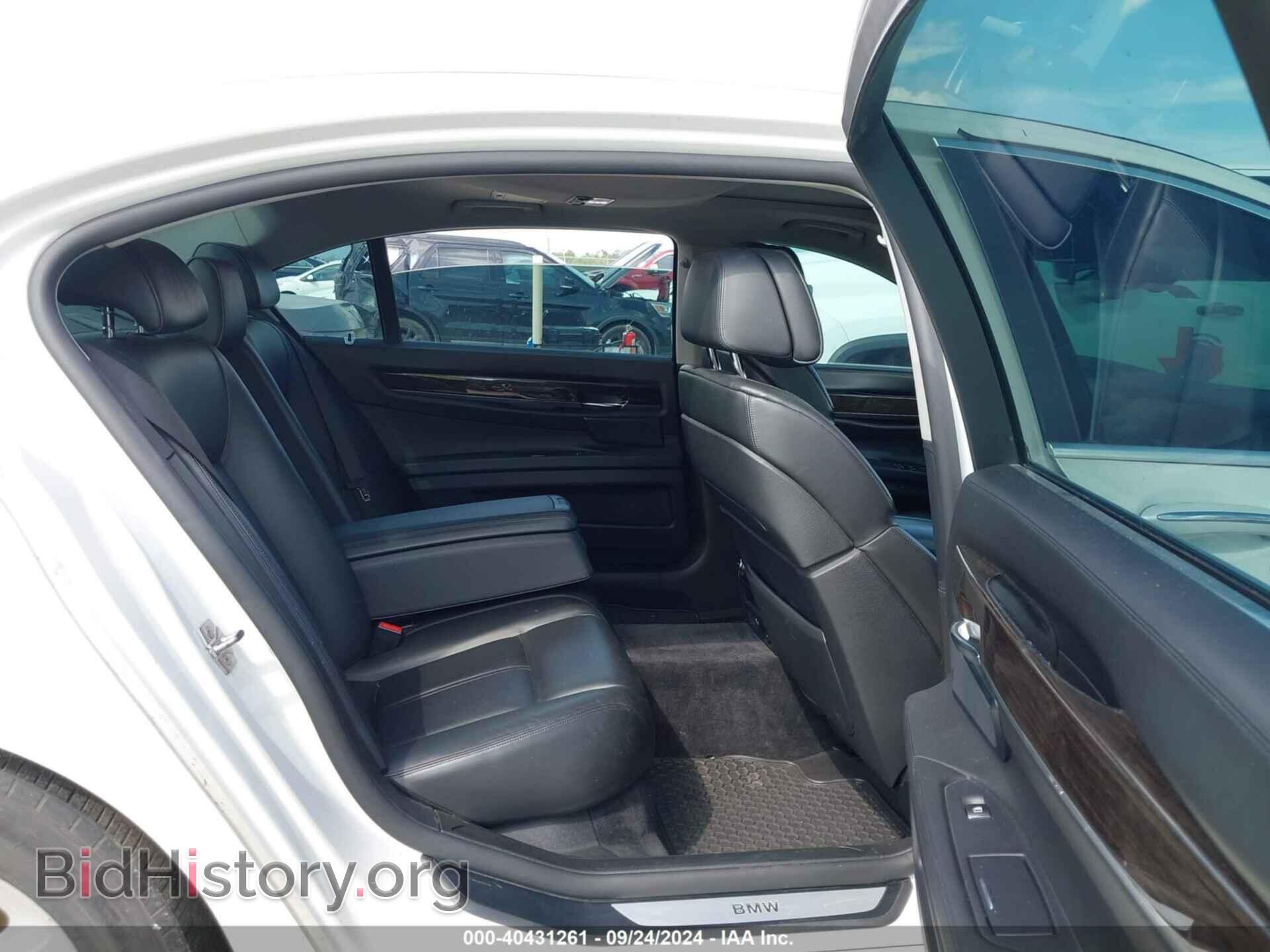 2011 BMW 740LI - VIN: WBAKB4C55BC574643 - Photo 8