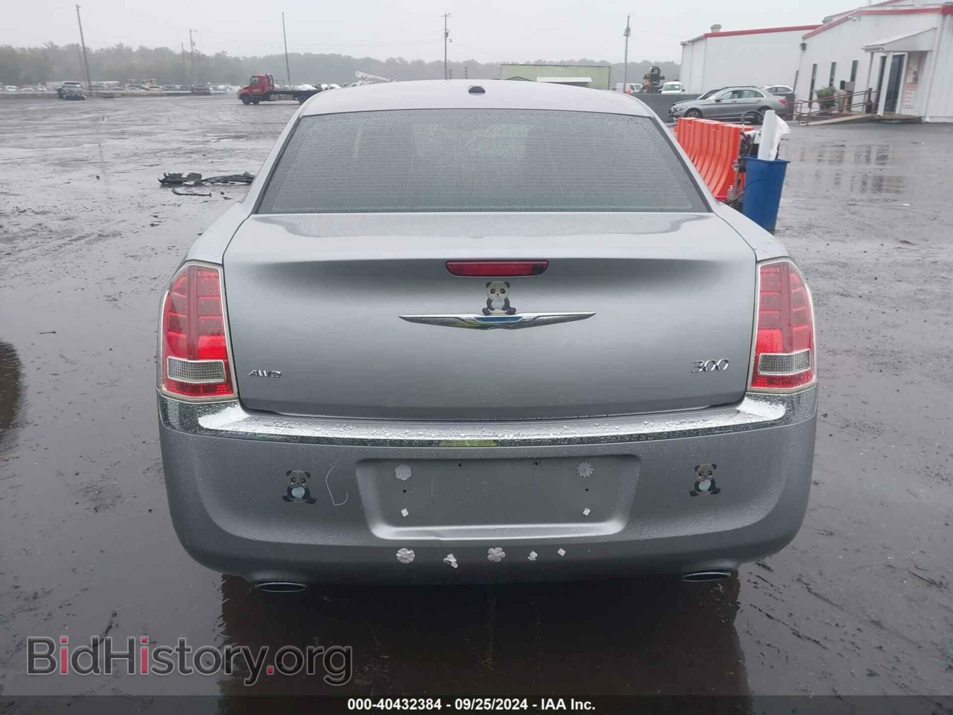 2013 CHRYSLER 300 - VIN: 2C3CCARG0DH712492 - Фото 16