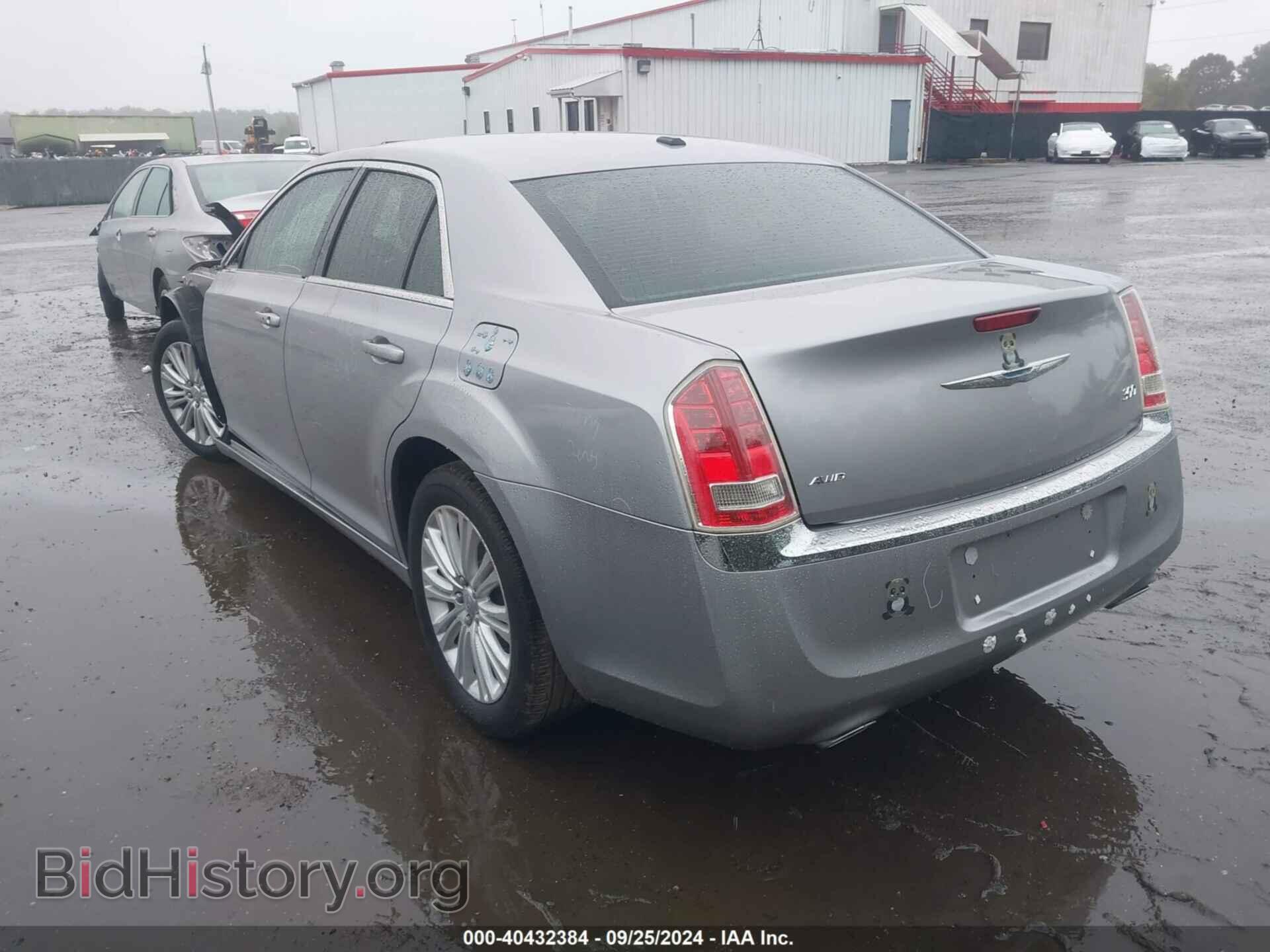 2013 CHRYSLER 300 - VIN: 2C3CCARG0DH712492 - Фото 3