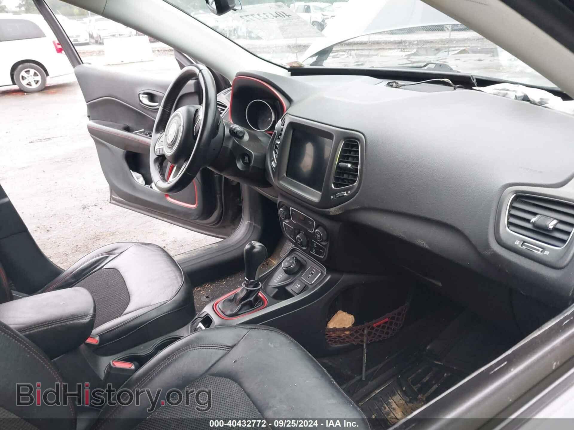 2019 JEEP COMPASS - VIN: 3C4NJDDB2KT748227 - Фото 5