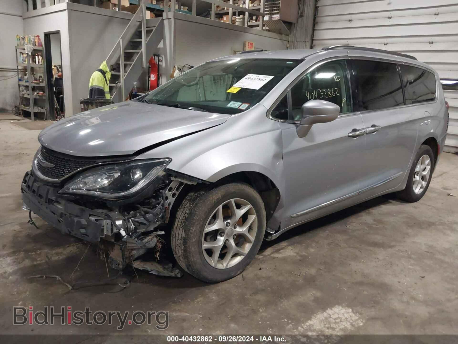 2017 CHRYSLER PACIFICA - VIN: 2C4RC1BG6HR756710 - Фото 2