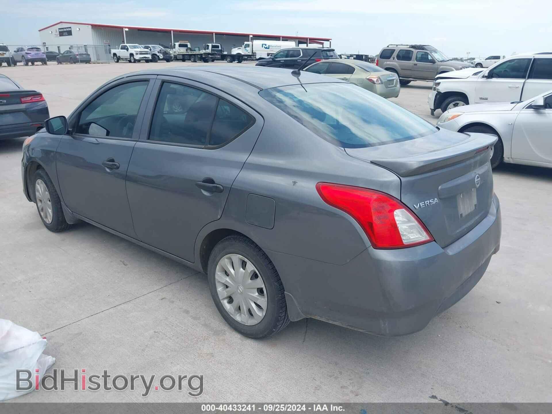 2018 NISSAN VERSA - VIN: 3N1CN7AP5JL840995 - Фото 3