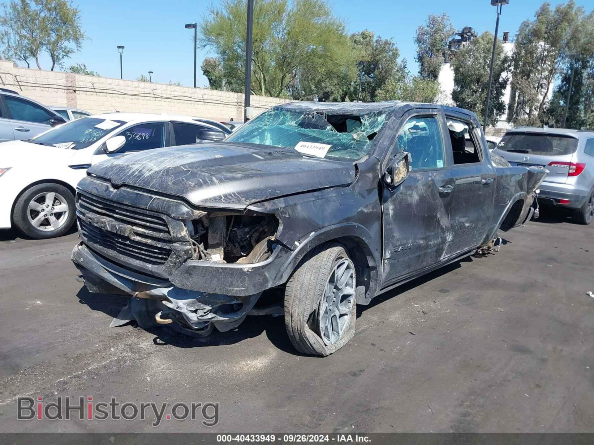 2021 RAM 1500 - VIN: 1C6SRFJT9MN676103 - Фото 2