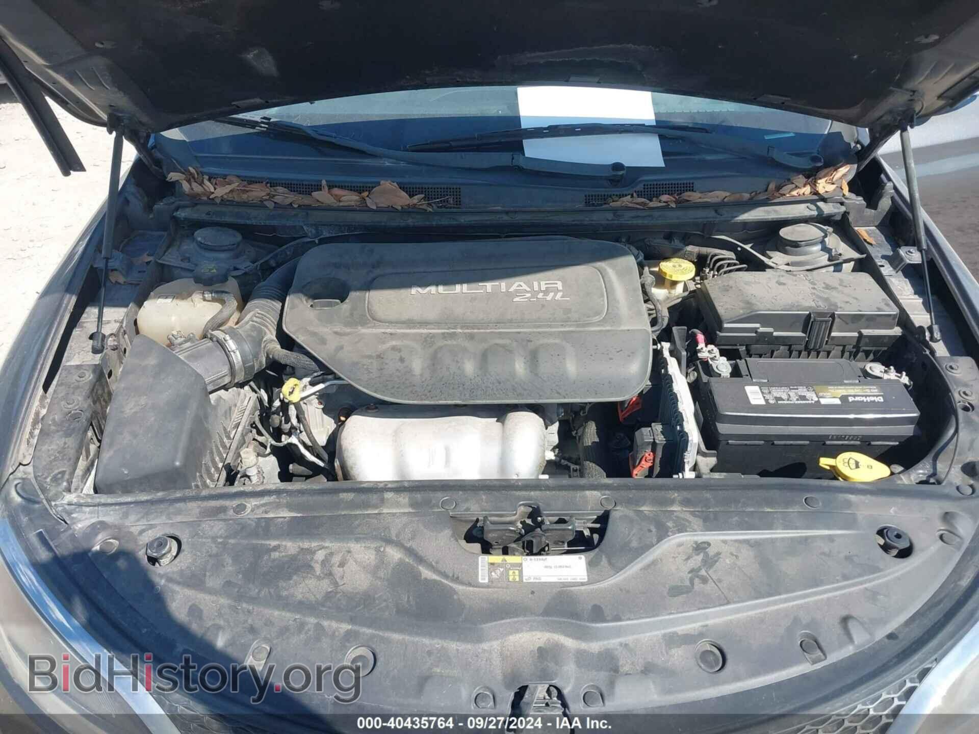 2015 CHRYSLER 200 - VIN: 1C3CCCAB9FN649639 - Фото 10