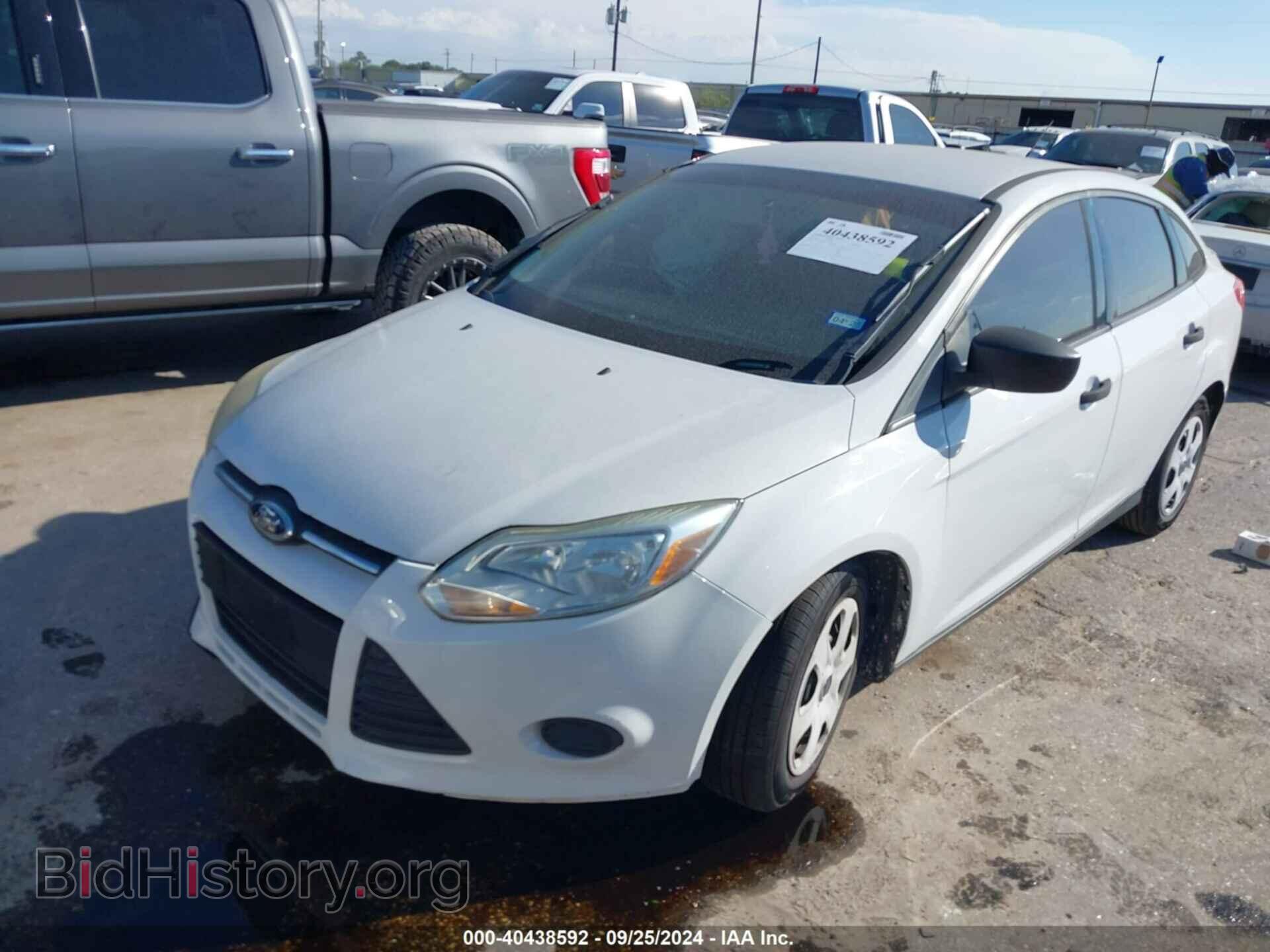 2013 FORD FOCUS - VIN: 1FADP3E23DL207498 - Фото 2