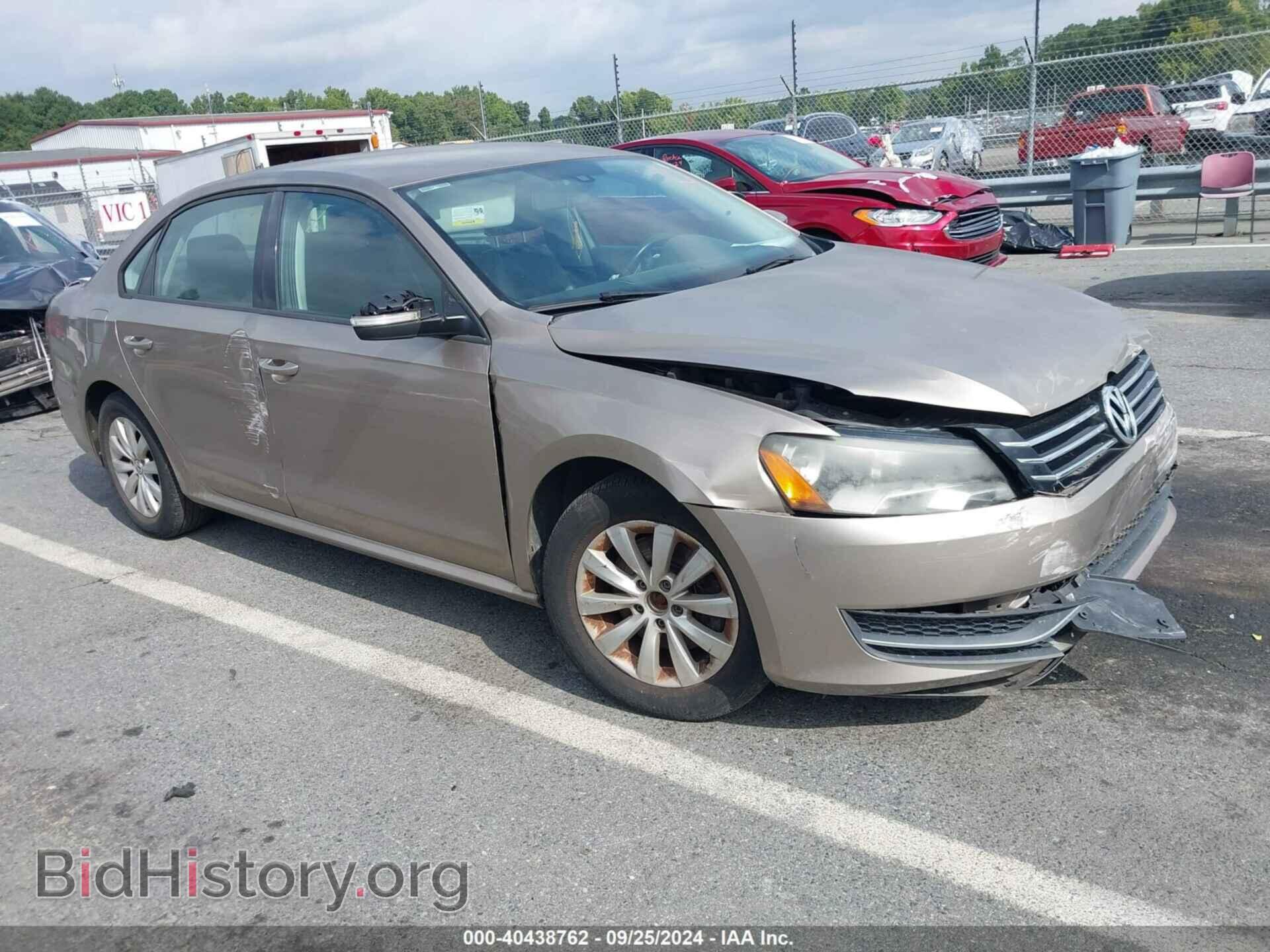 Photo 1VWAT7A33FC032779 - VOLKSWAGEN PASSAT 2015