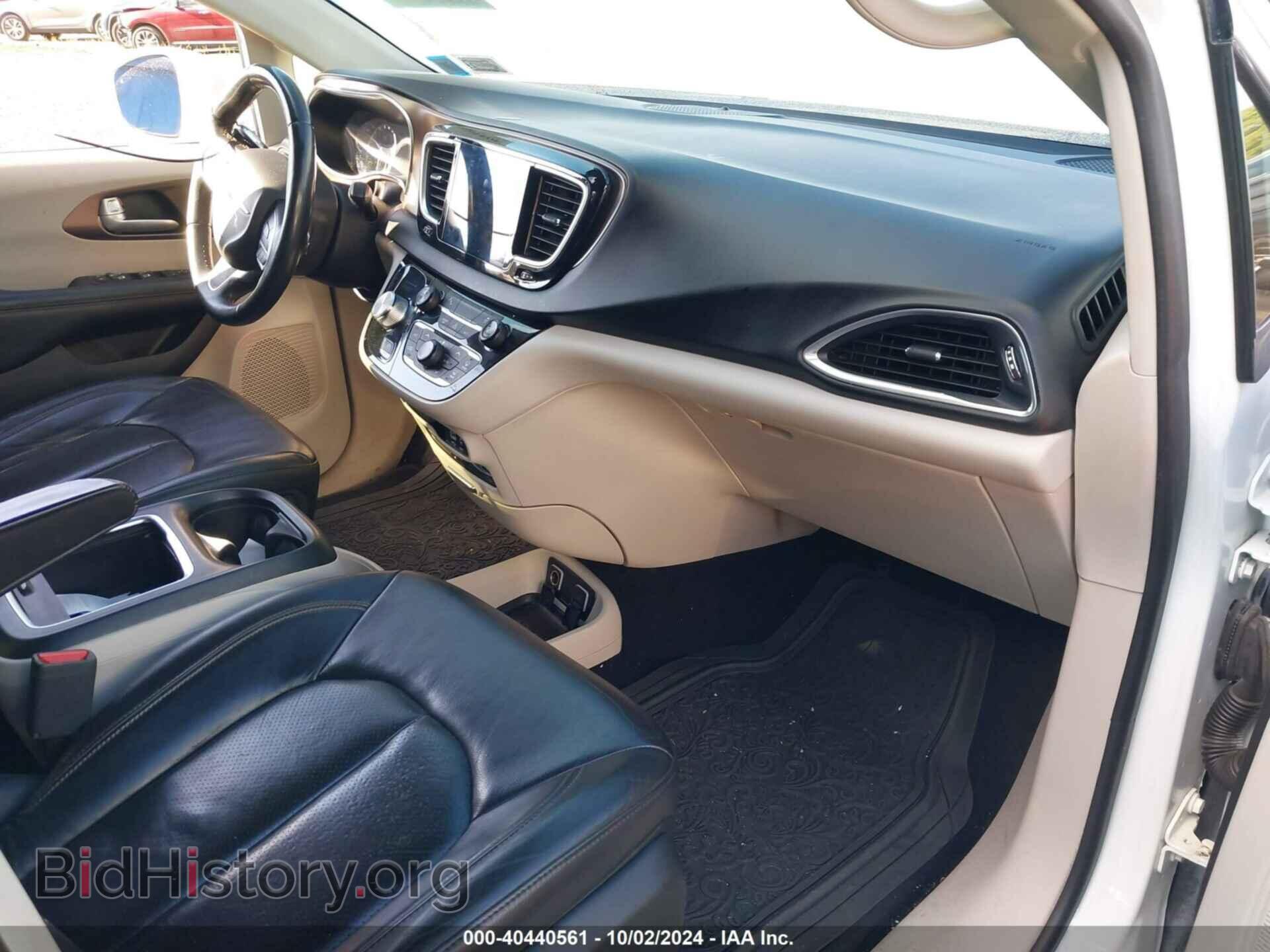 2017 CHRYSLER PACIFICA - VIN: 2C4RC1EG7HR572615 - Фото 5