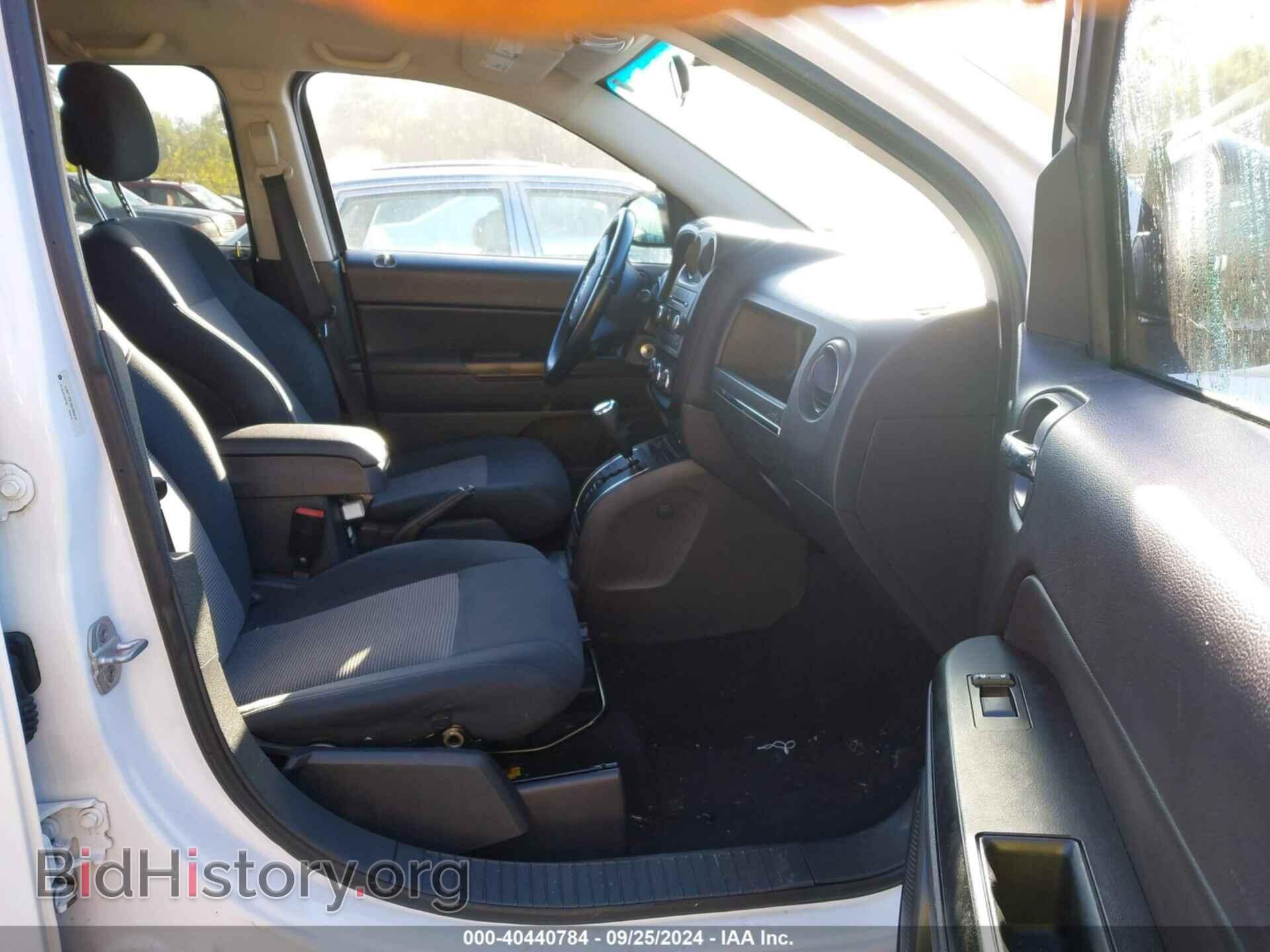 2011 JEEP COMPASS - VIN: 1J4NT1FB1BD266919 - Фото 5