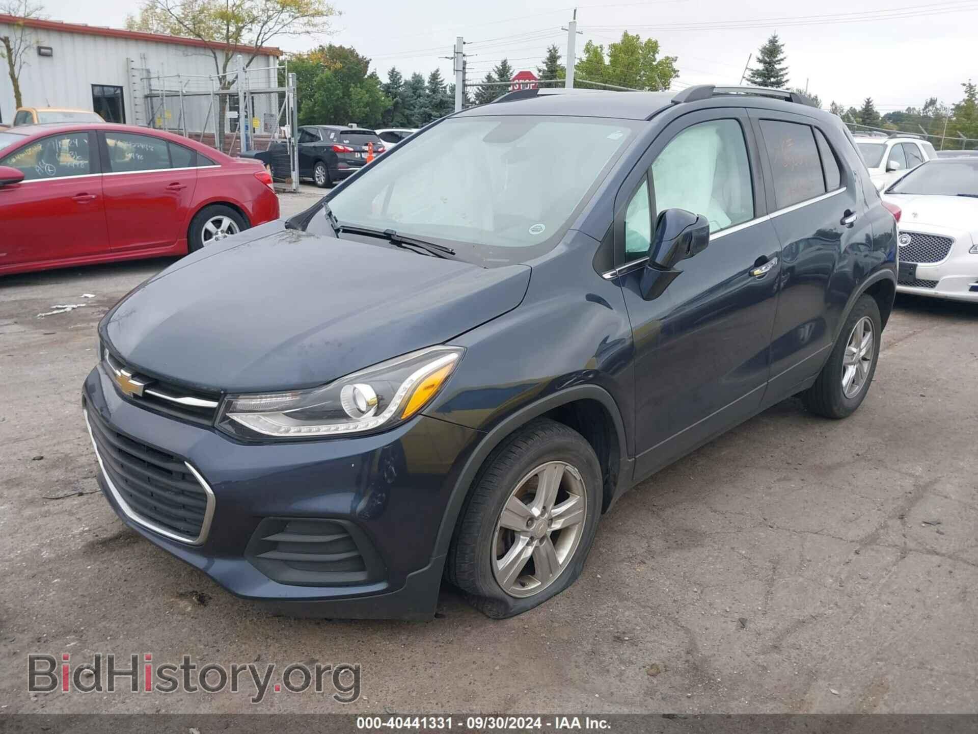 2018 CHEVROLET TRAX - VIN: 3GNCJLSB4JL287462 - Фото 2