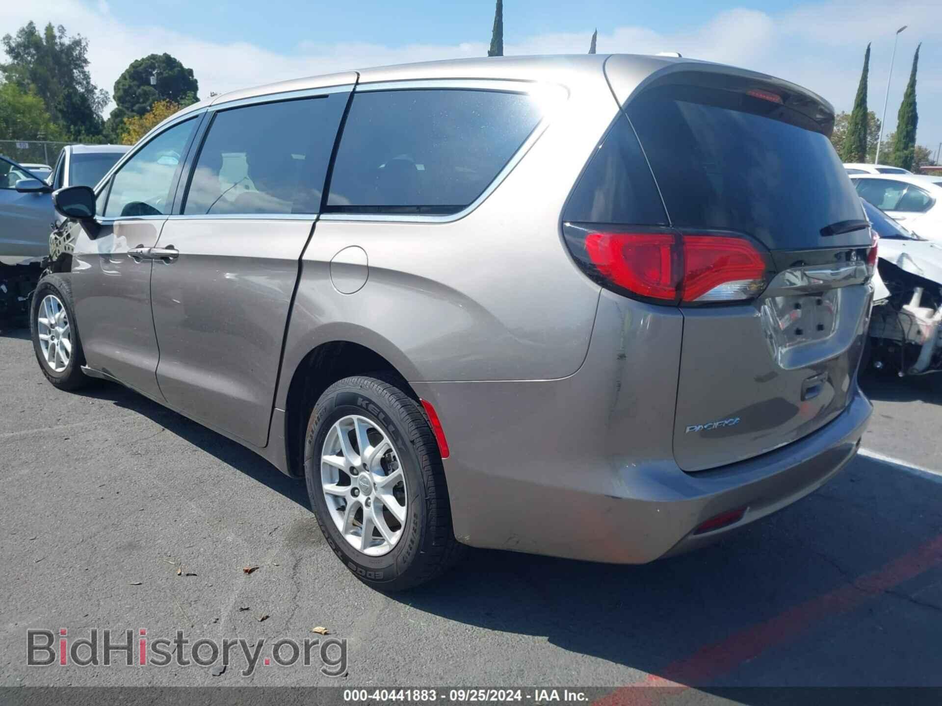 2017 CHRYSLER PACIFICA - VIN: 2C4RC1CG8HR771014 - Фото 3