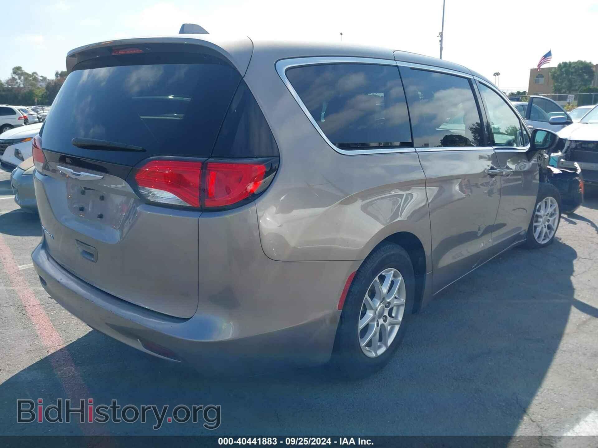 2017 CHRYSLER PACIFICA - VIN: 2C4RC1CG8HR771014 - Фото 4
