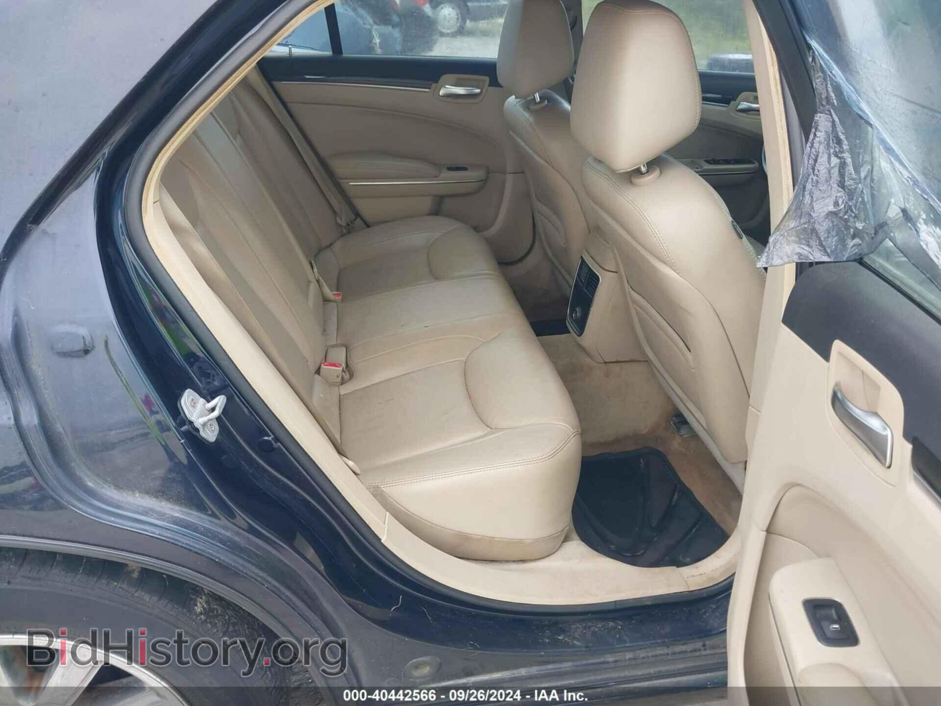 2012 CHRYSLER 300 - VIN: 2C3CCACG8CH138702 - Фото 8