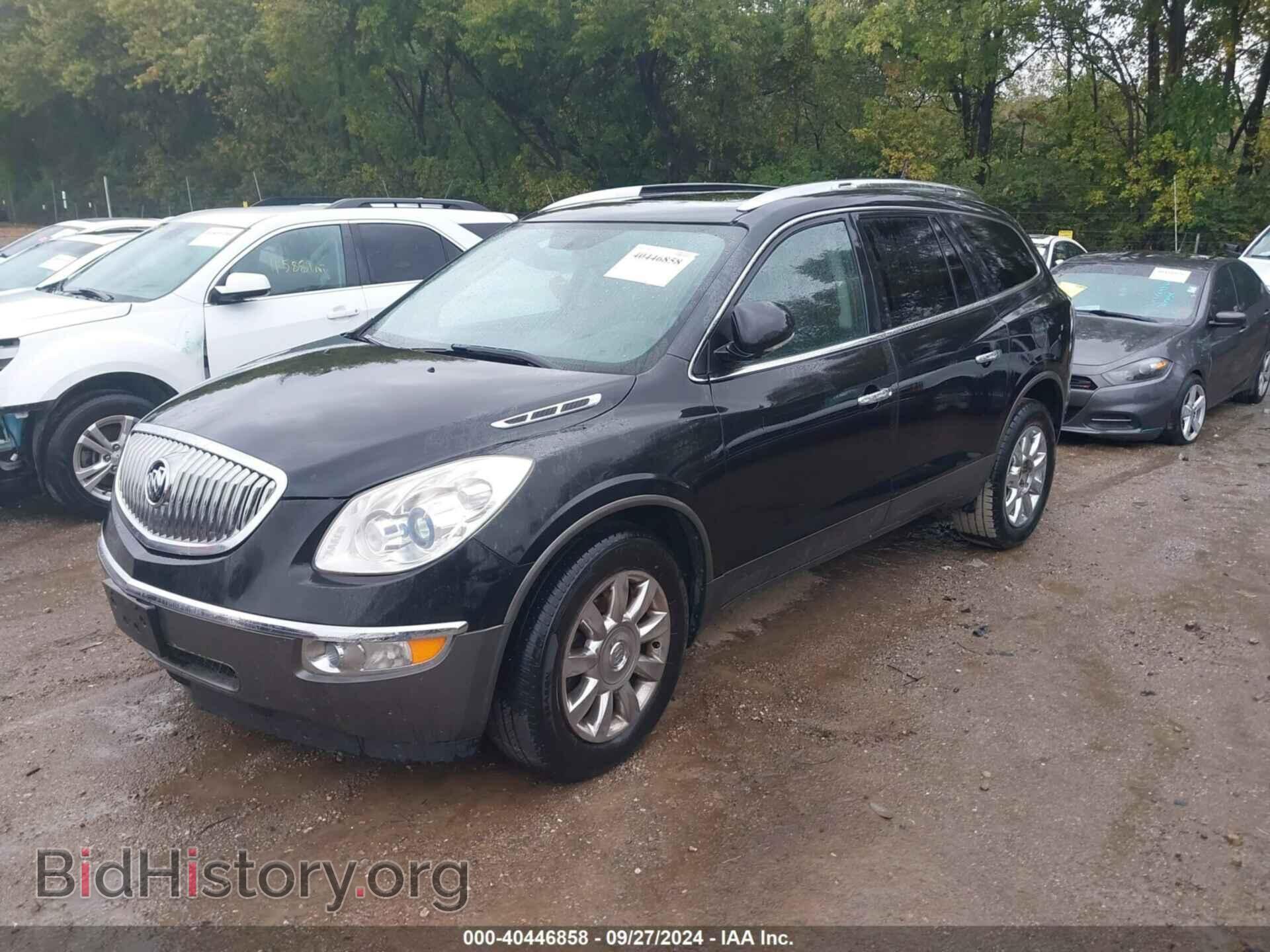 2011 BUICK ENCLAVE - VIN: 5GAKRBED7BJ306018 - Фото 2