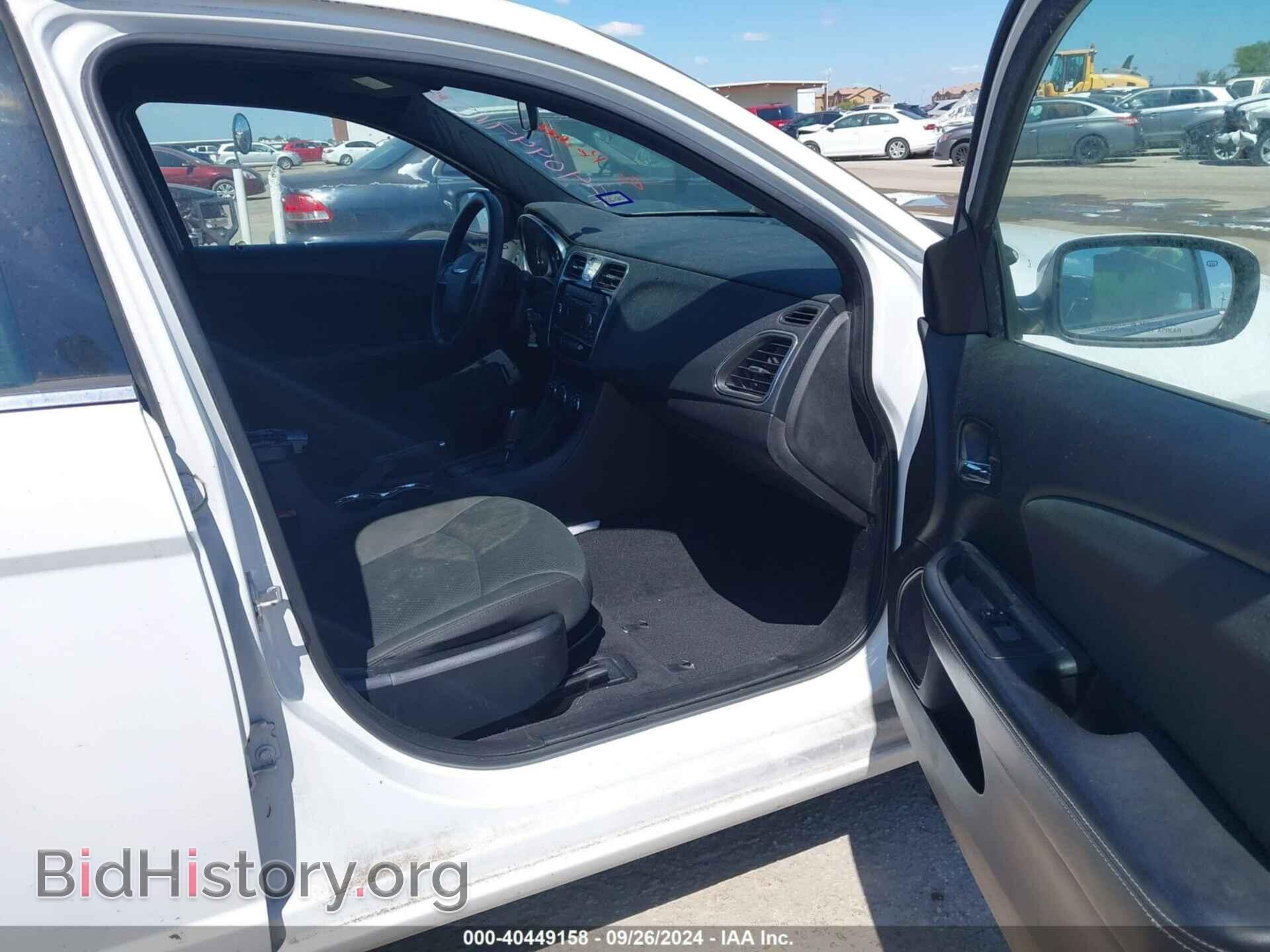 2012 CHRYSLER 200 - VIN: 1C3CCBAB3CN155587 - Фото 5