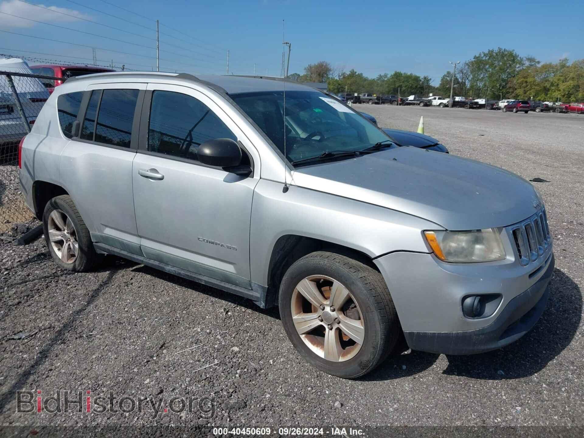 Photo 1J4NT1FB8BD290716 - JEEP COMPASS 2011